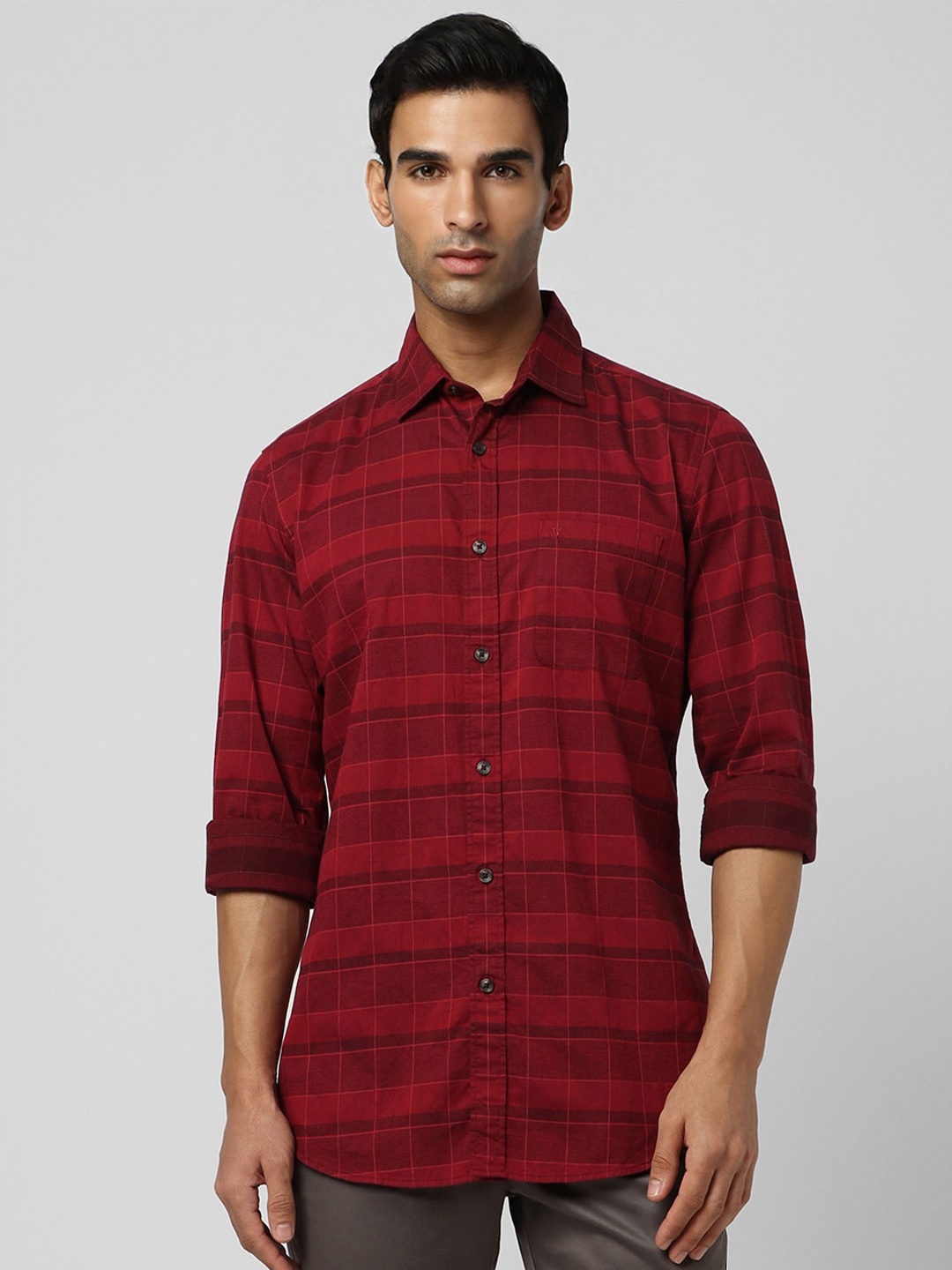

Van Heusen Sport Slim Fit Horizontal Stripes Opaque Striped Pure Cotton Casual Shirt, Red