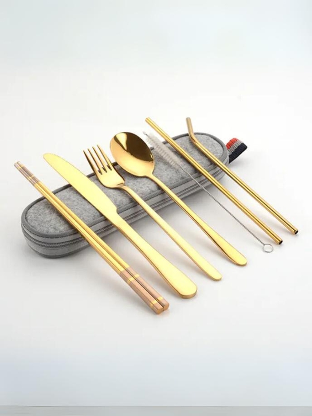 

YELONA Gold Toned 8 Pieces Glamour Steel Cutlery Set With Pouch