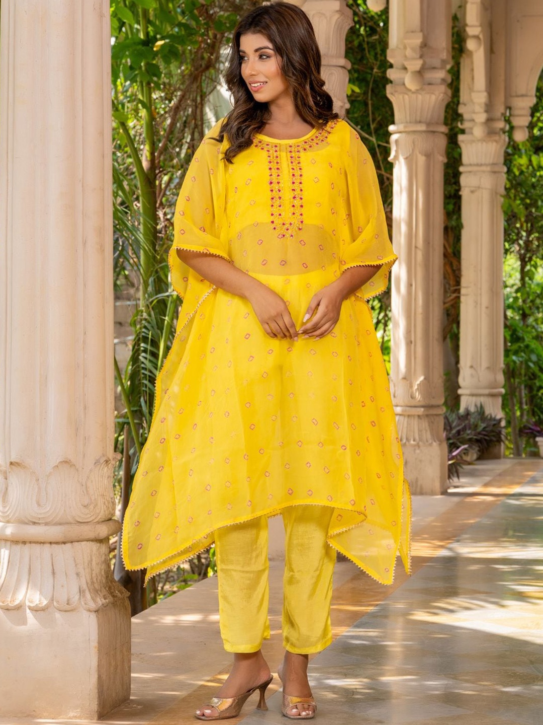 

HOUSE OF JAMOTI Ethnic Motifs Printed Gotta Patti Kaftan Kurta With Trousers & Camisole, Yellow