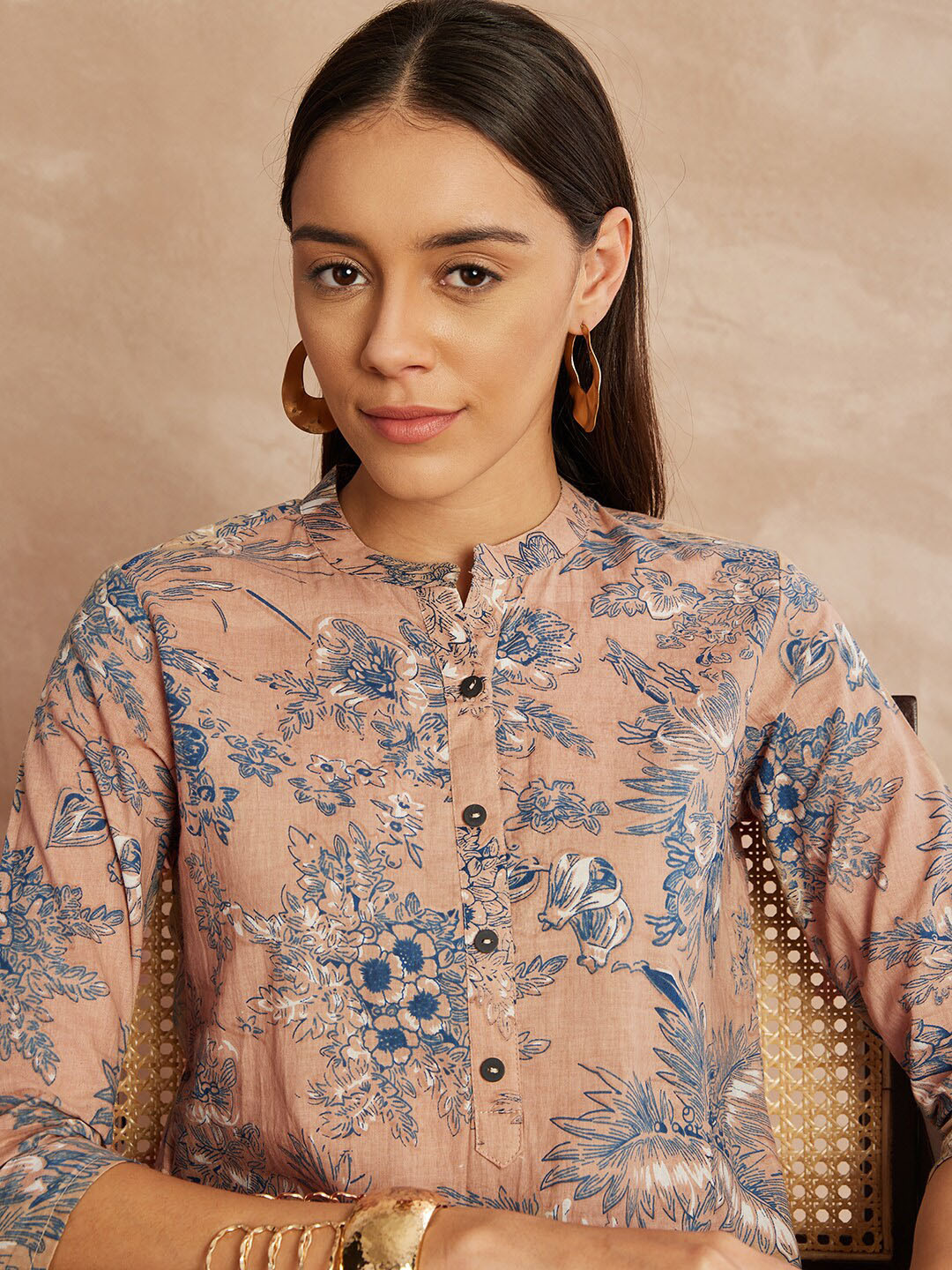 

all about you Beige, White & Blue Floral Printed Regular Pure Cotton Kurta with Trousers