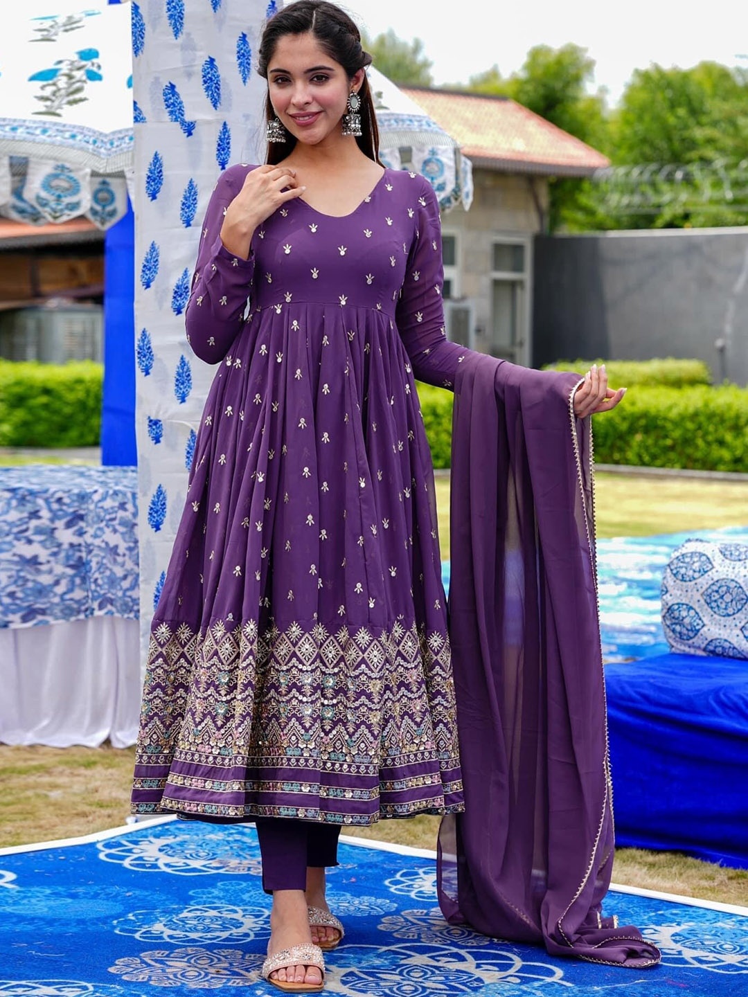 

ESTELA Ethnic Motifs Embroidered Empire Thread Work Pure Cotton Kurta Set, Purple