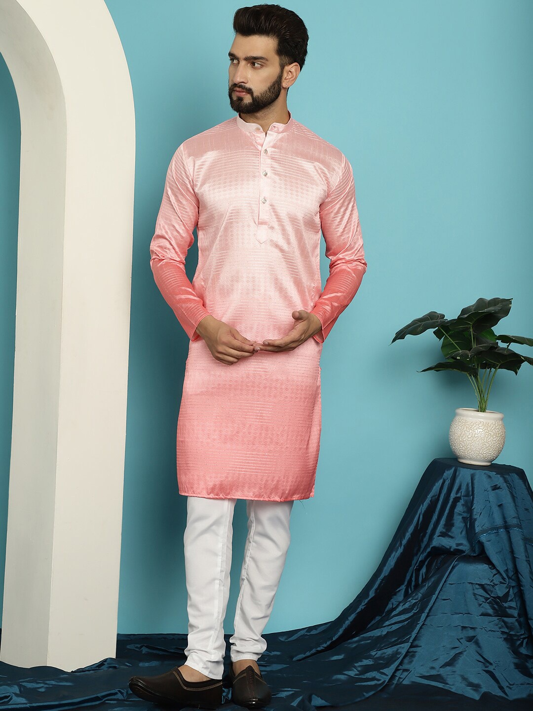 

SOJANYA Band Collar Kurta with Churidar, Pink