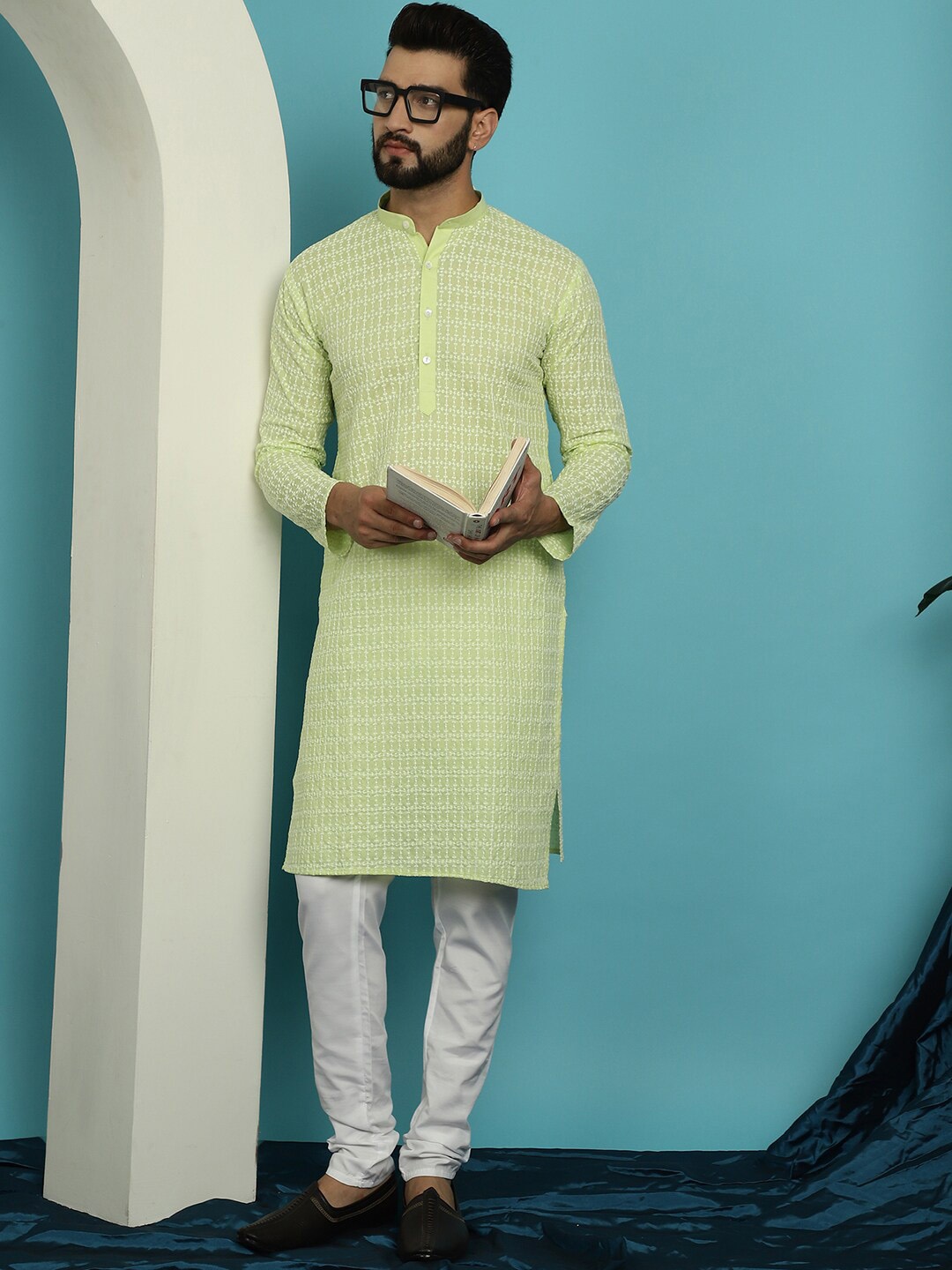 

SOJANYA Embroidered Pure Cotton Kurta with Pyjama Set, Lime green