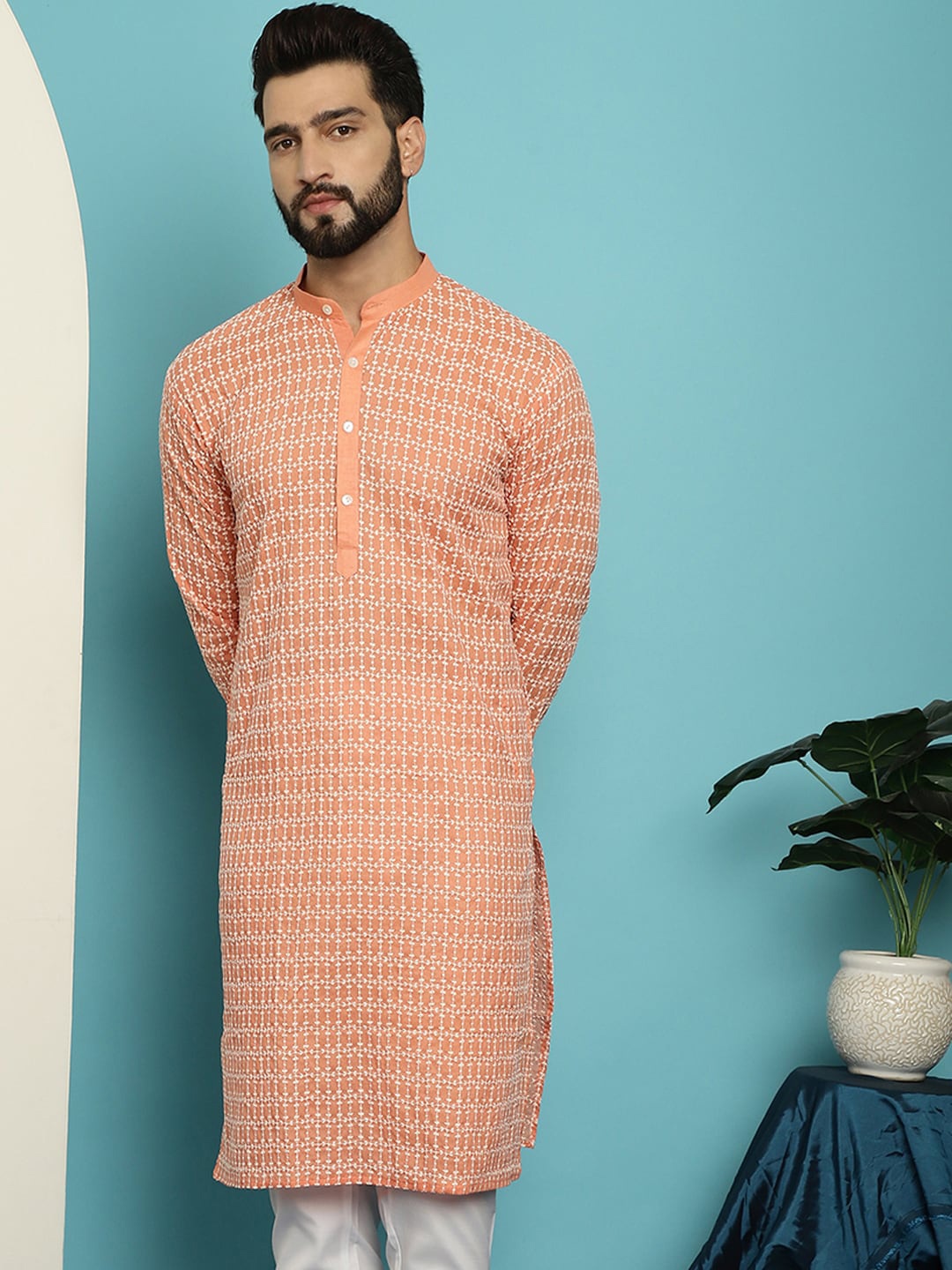 

SOJANYA Mandarin Collar Embroidered Pure Cotton Kurta, Orange