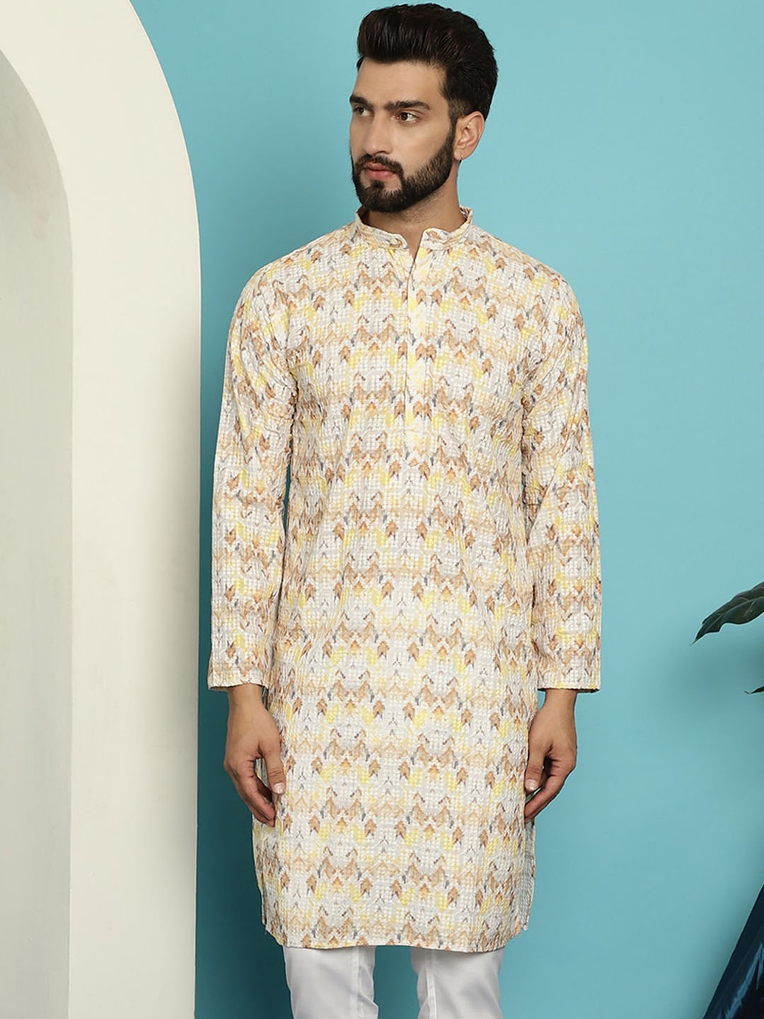 

SOJANYA Geometric Mandarin Collar Pure Cotton Kurta, Yellow