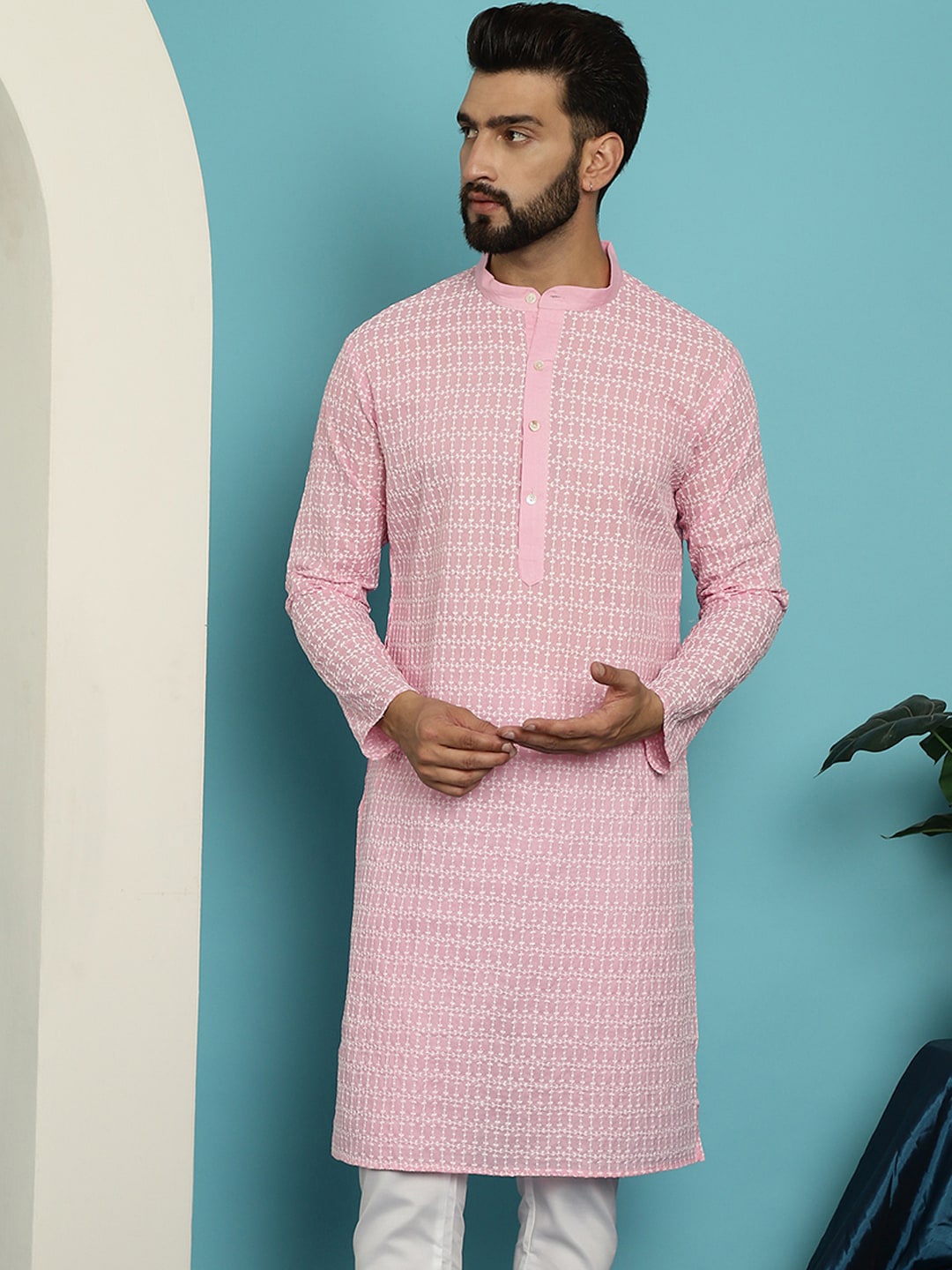 

SOJANYA Striped Embroidered Thread Work Mandarin Collar Pure Cotton Straight Kurta, Pink