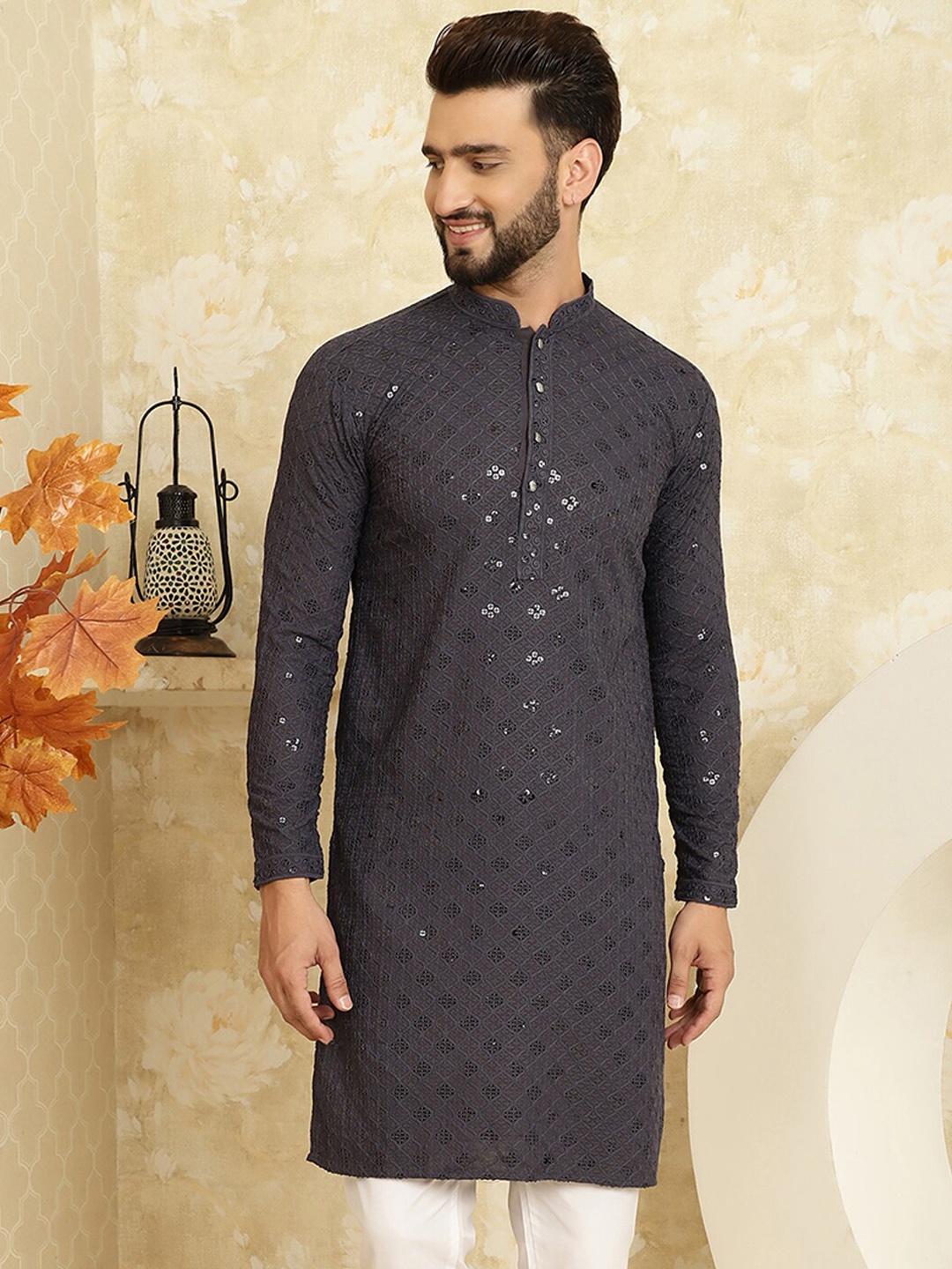 

SOJANYA Embellished Mandarin Collar Straight Pure Cotton Kurta, Grey