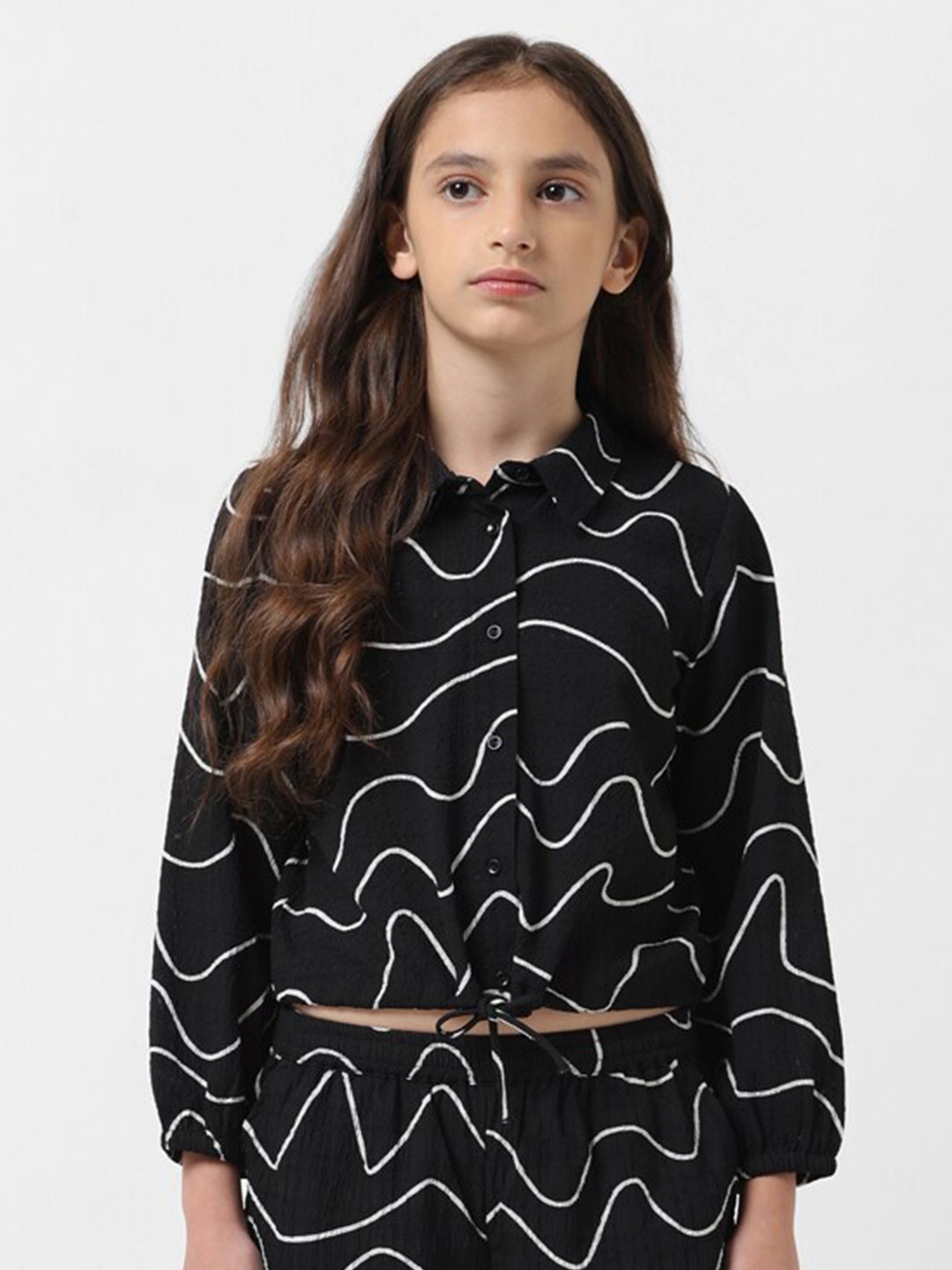

Vero Moda Girls Abstarct Printed Casual Shirt, Black