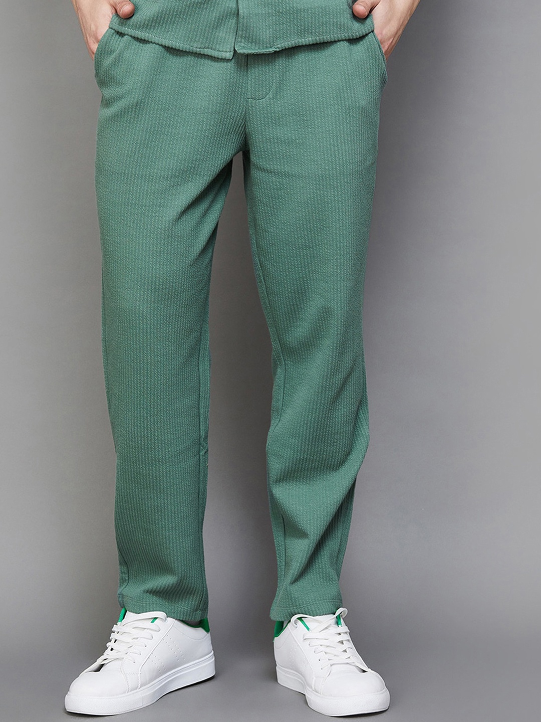 

Bossini Men Striped Mid-Rise Trouser, Green