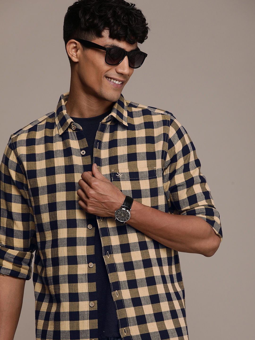 

WROGN Men Pure Cotton Buffalo Checked Casual Shirt, Navy blue