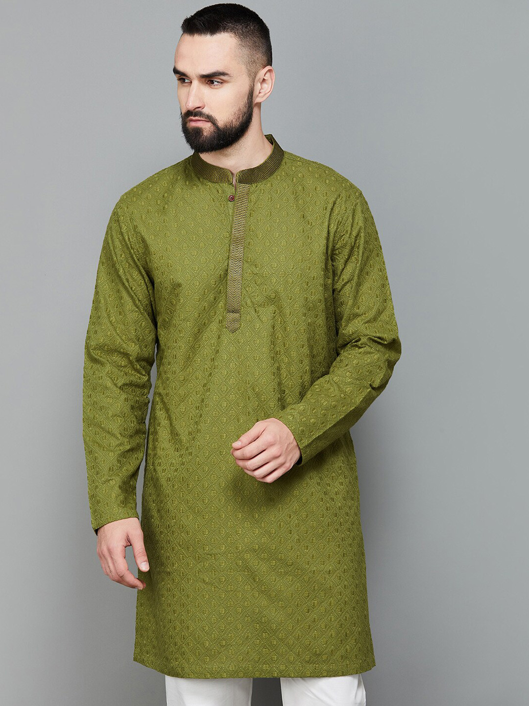 

Melange by Lifestyle Geometric Embroidered Mandarin Collar Pure Cotton Kurta, Green