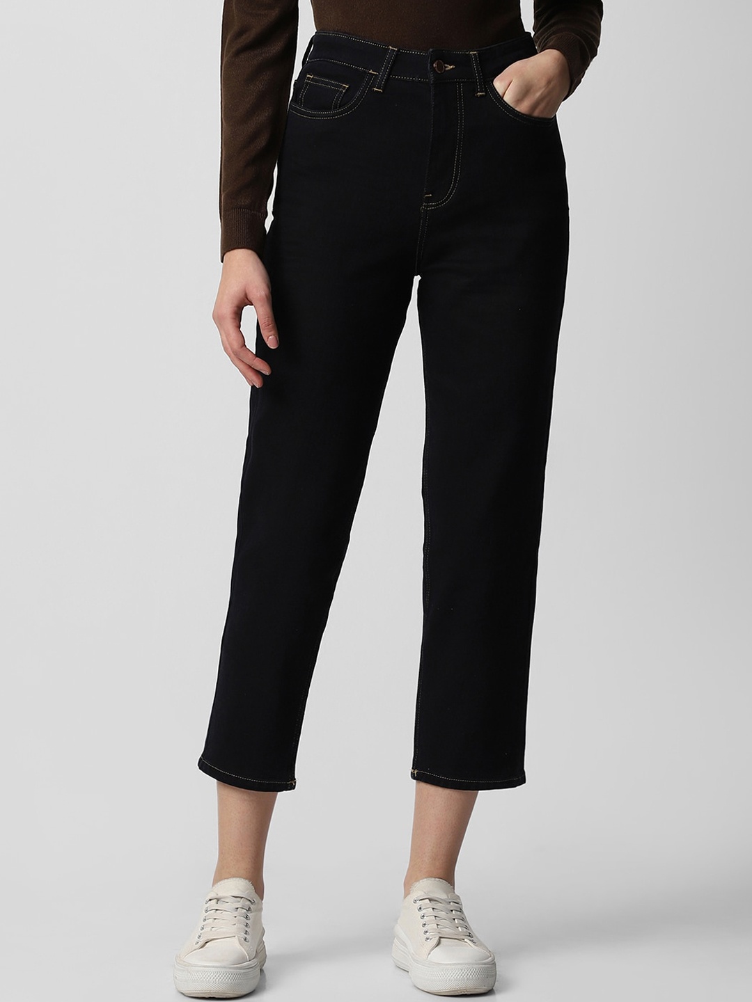 

Van Heusen Woman Mid-Rise Clean Look Stretchable Cropped Jeans, Black