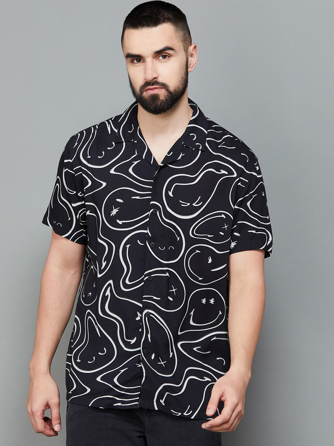 

SmileyWorld Conversational Printed Short Sleeves Notched Lapel Collar Casual Shirt, Black