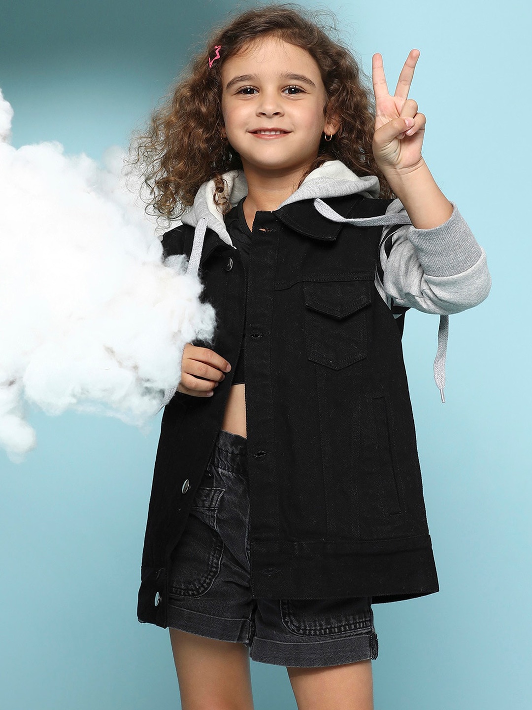 

Instafab Girls Colourblocked Hooded Neck WindcheaterCotton Denim Jacket, Black