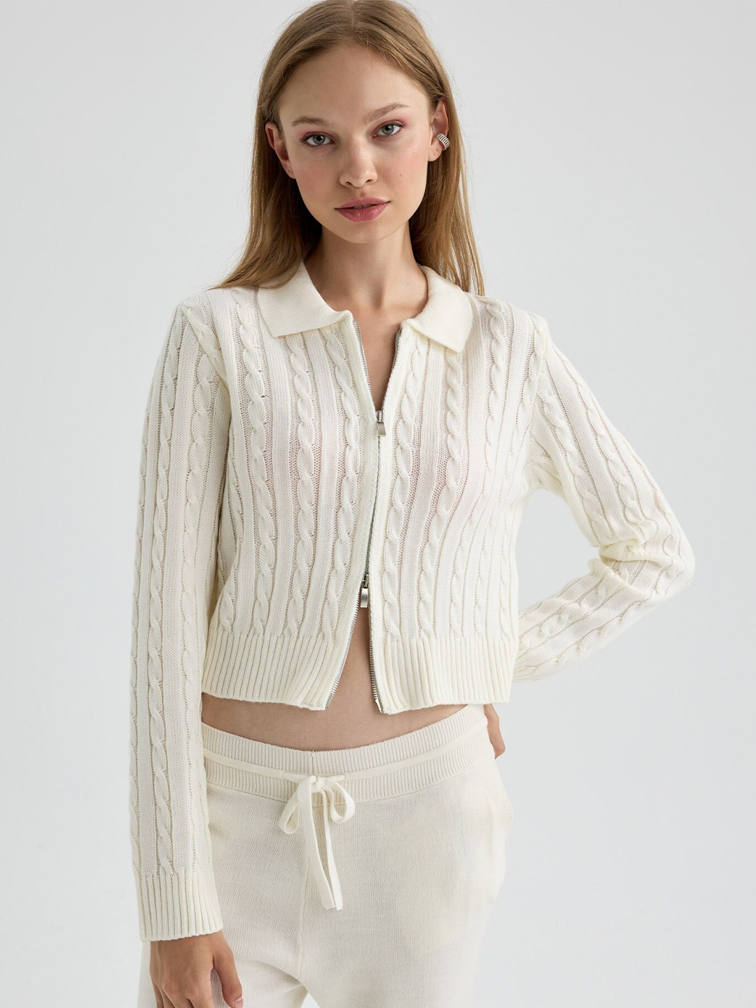 

DeFacto Cable Knit Design Acrylic Cardigan, Cream