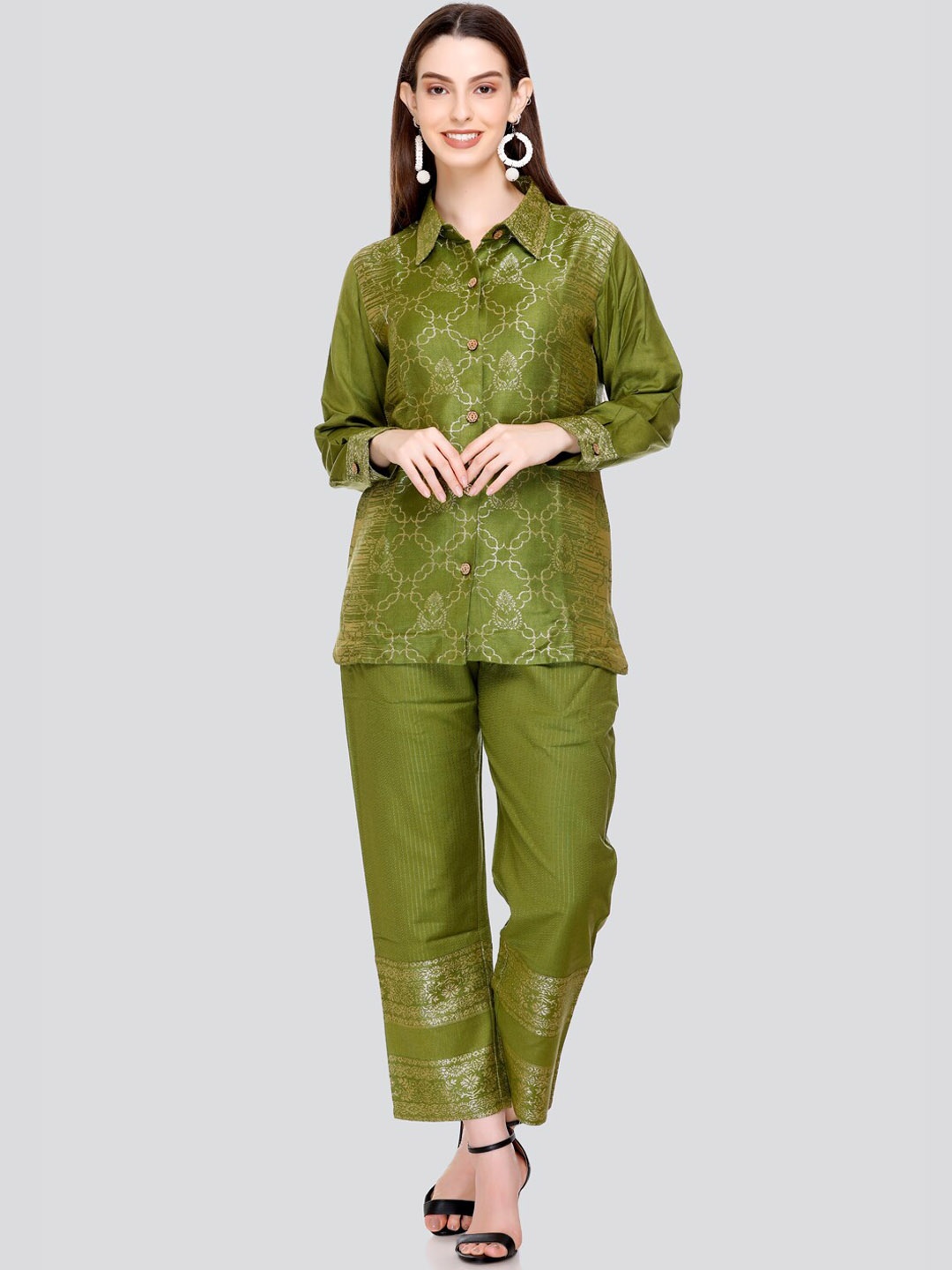 

HOUSE OF KIRNA'S WITH LOGO OF HOK Ethnic Motifs Woven Design Acrylic Co-Ords, Green