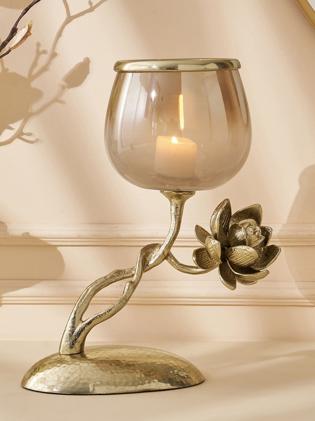 

Home Centre Eternity Vivere Gold Toned Textured Pedestal Votive Candle Holder