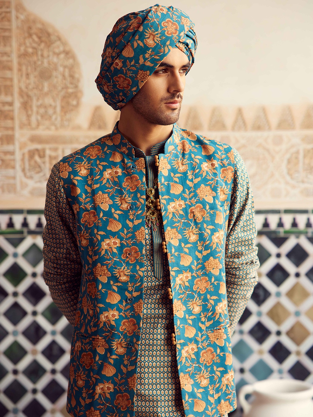 

KISAH Floral Printed Regular Pure Cotton Kurta with Churidar, Blue