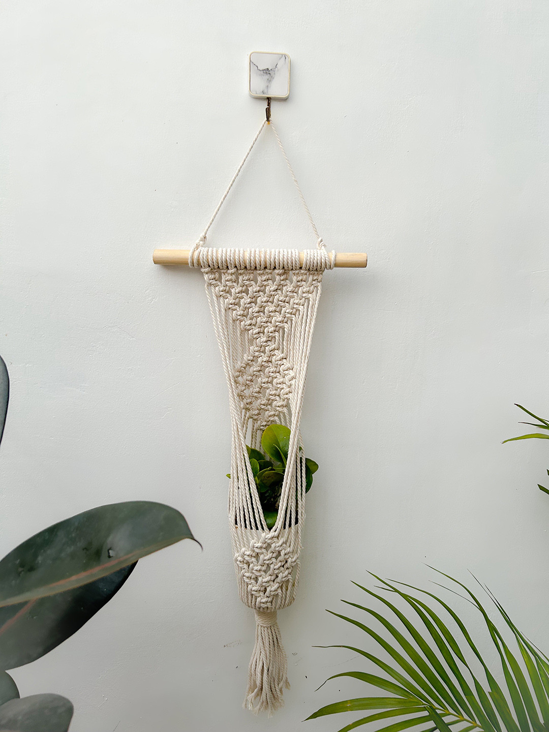 

CG HOMES Off White Wooden Wall Decor