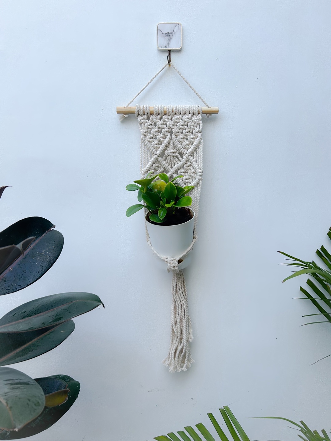 

CG HOMES Off White Wooden Wall Hanging