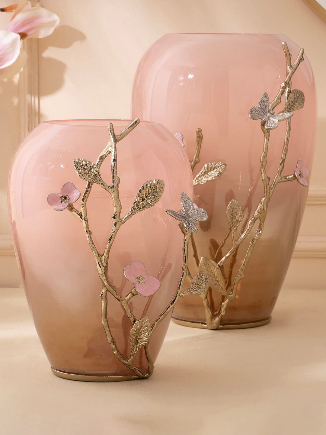

Home Centre Pink Self-Design Decorative Vase