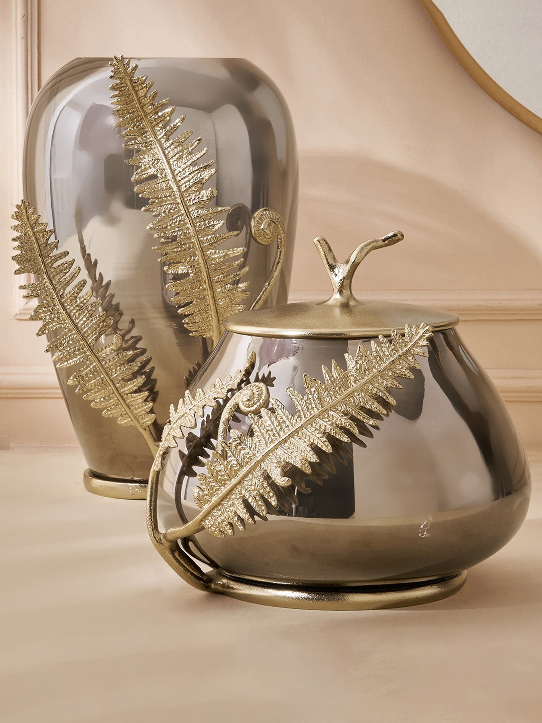 

Home Centre Grey & Beige Self Design Fern Tapered Vase