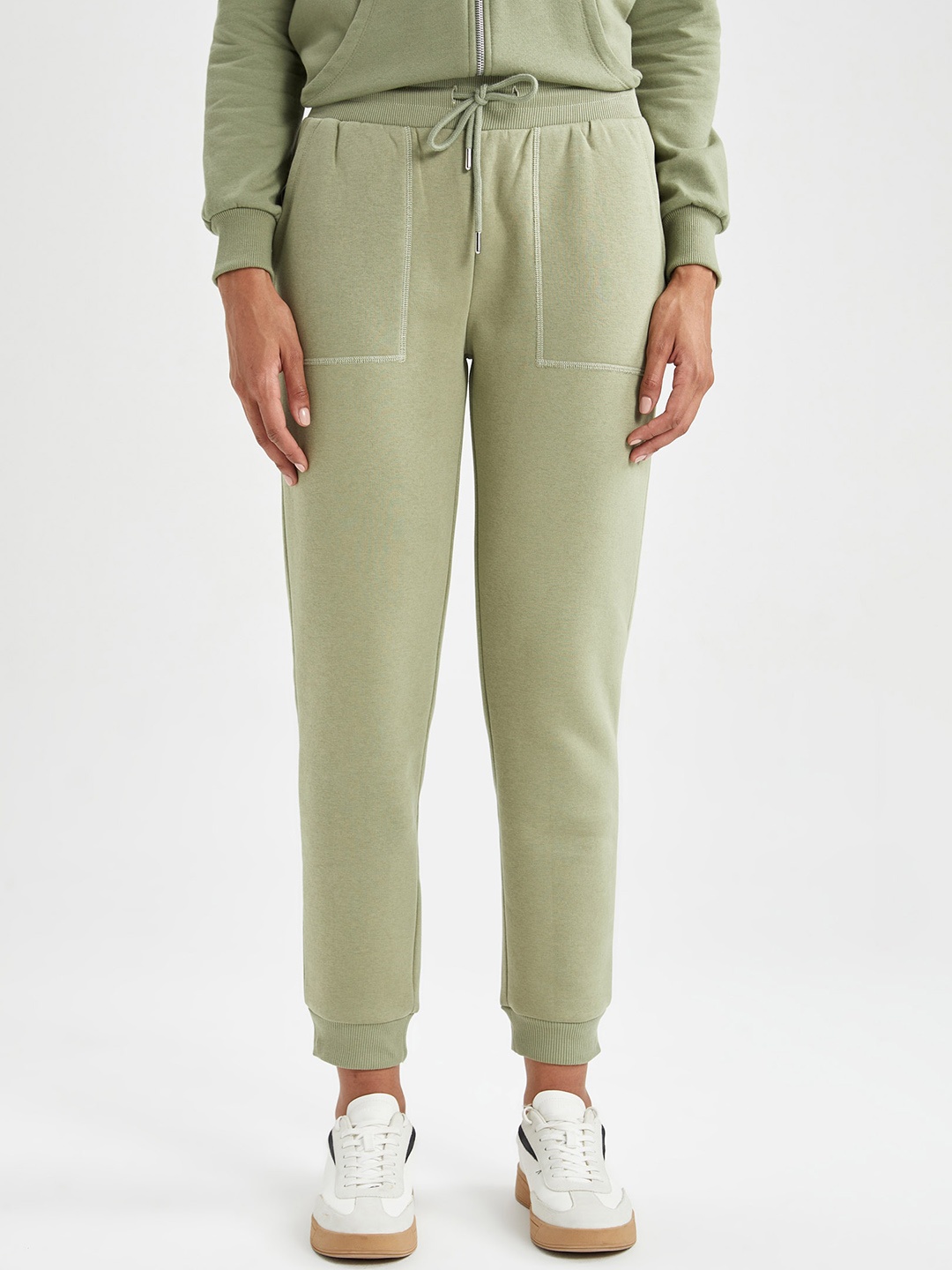 

DeFacto Women Regular Fit Mid-Rise Joggers, Green