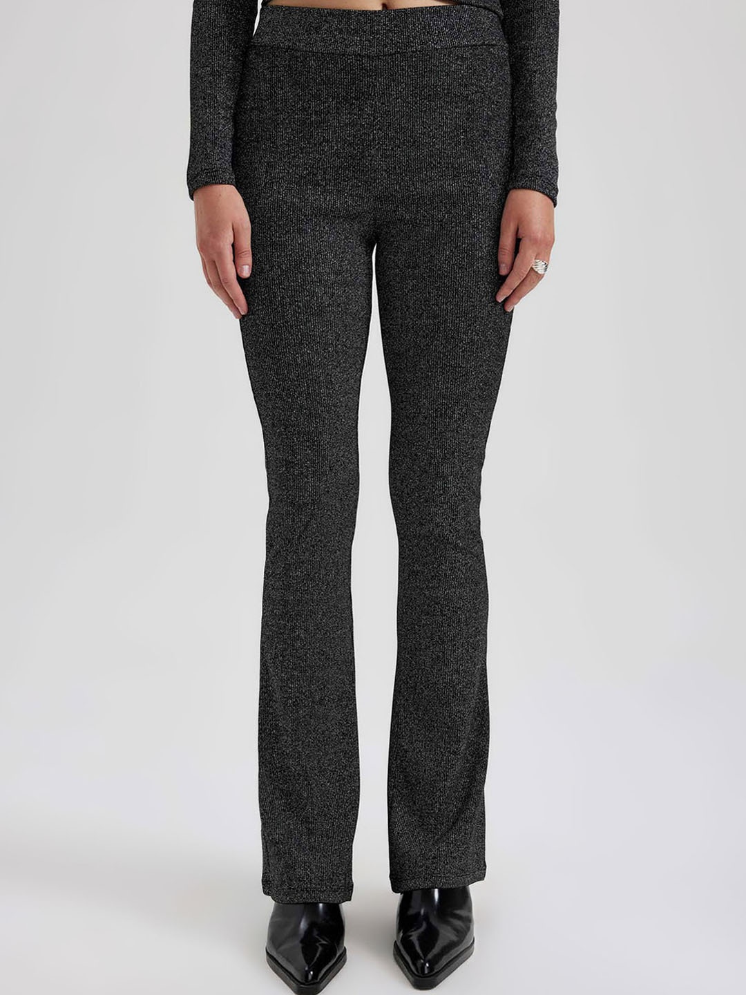 

DeFacto Women Self Design Mid-Rise Trousers, Black