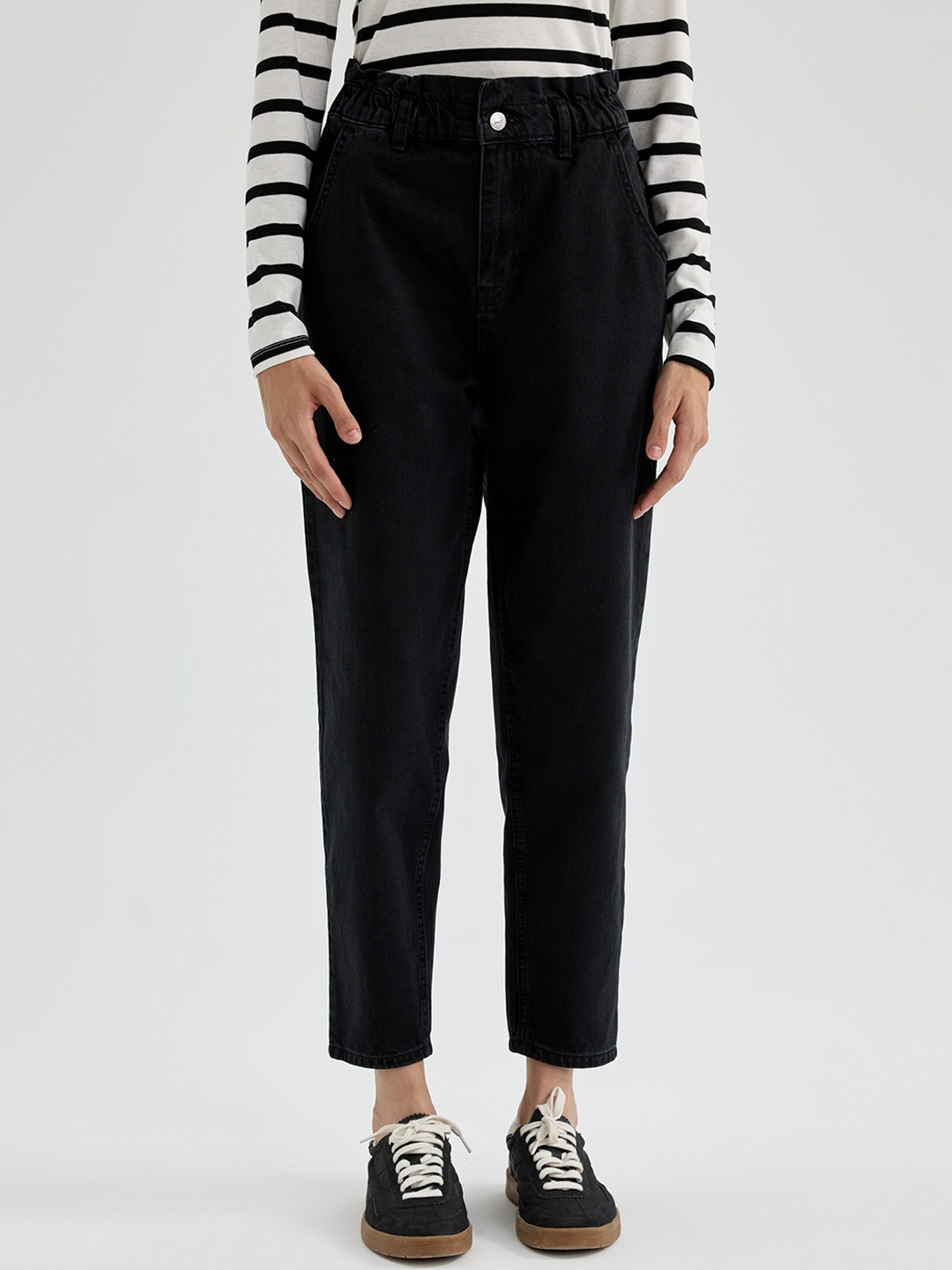 

DeFacto Women High Rise Pure Cotton Trousers, Black