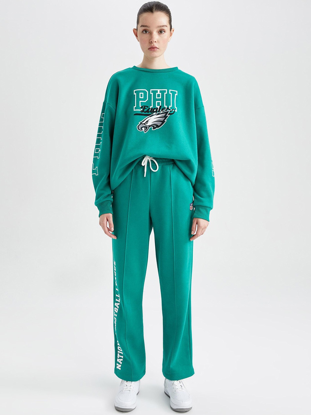 

DeFacto Women Typography Printed Regular Fit Track Pants, Green