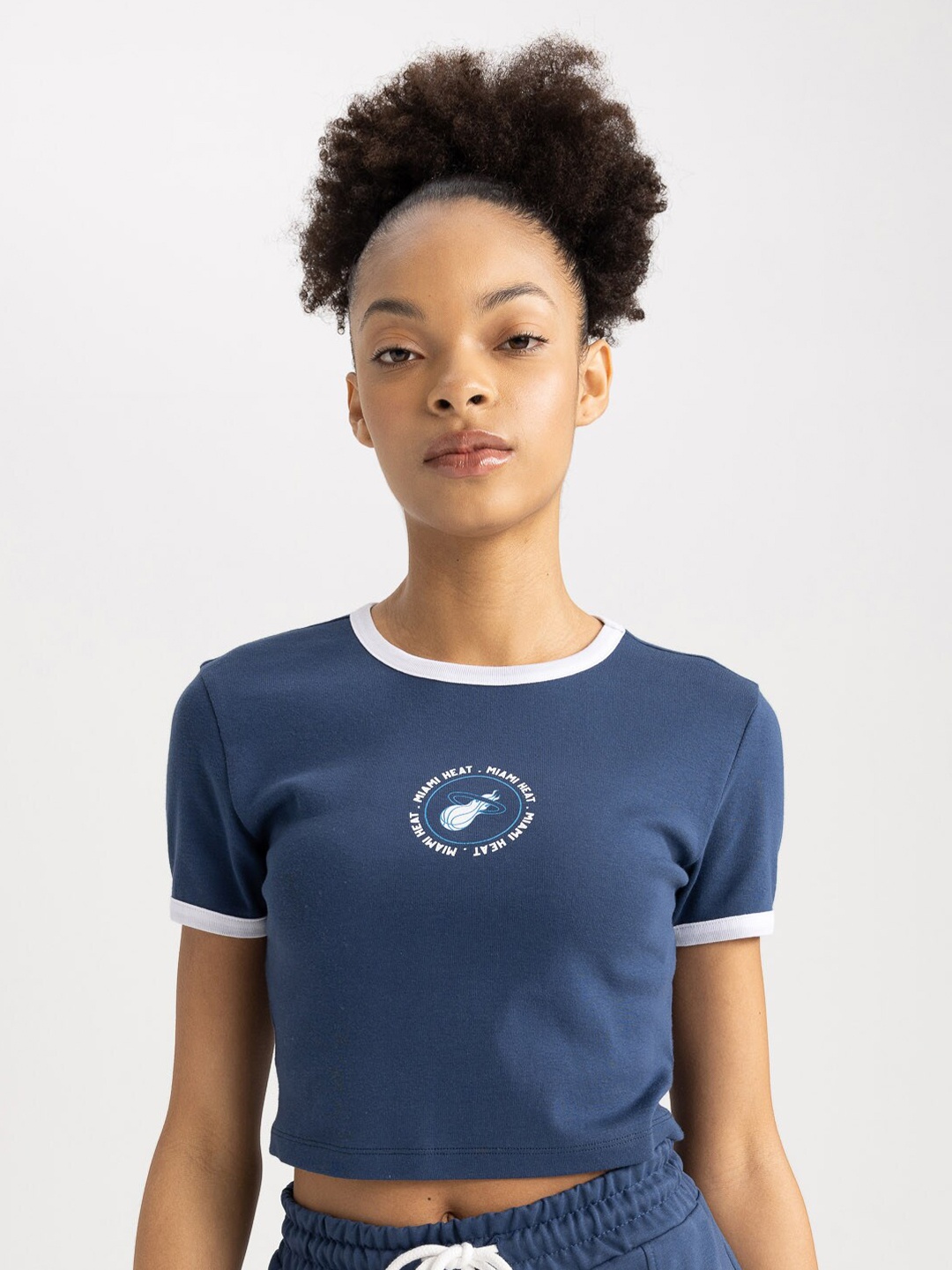 

DeFacto Typography Printed Pure Cotton Crop T-shirt, Blue