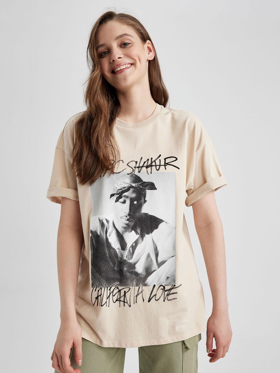 

DeFacto Graphic Printed Drop Shoulder Sleeves Pure Cotton T-shirt, Beige