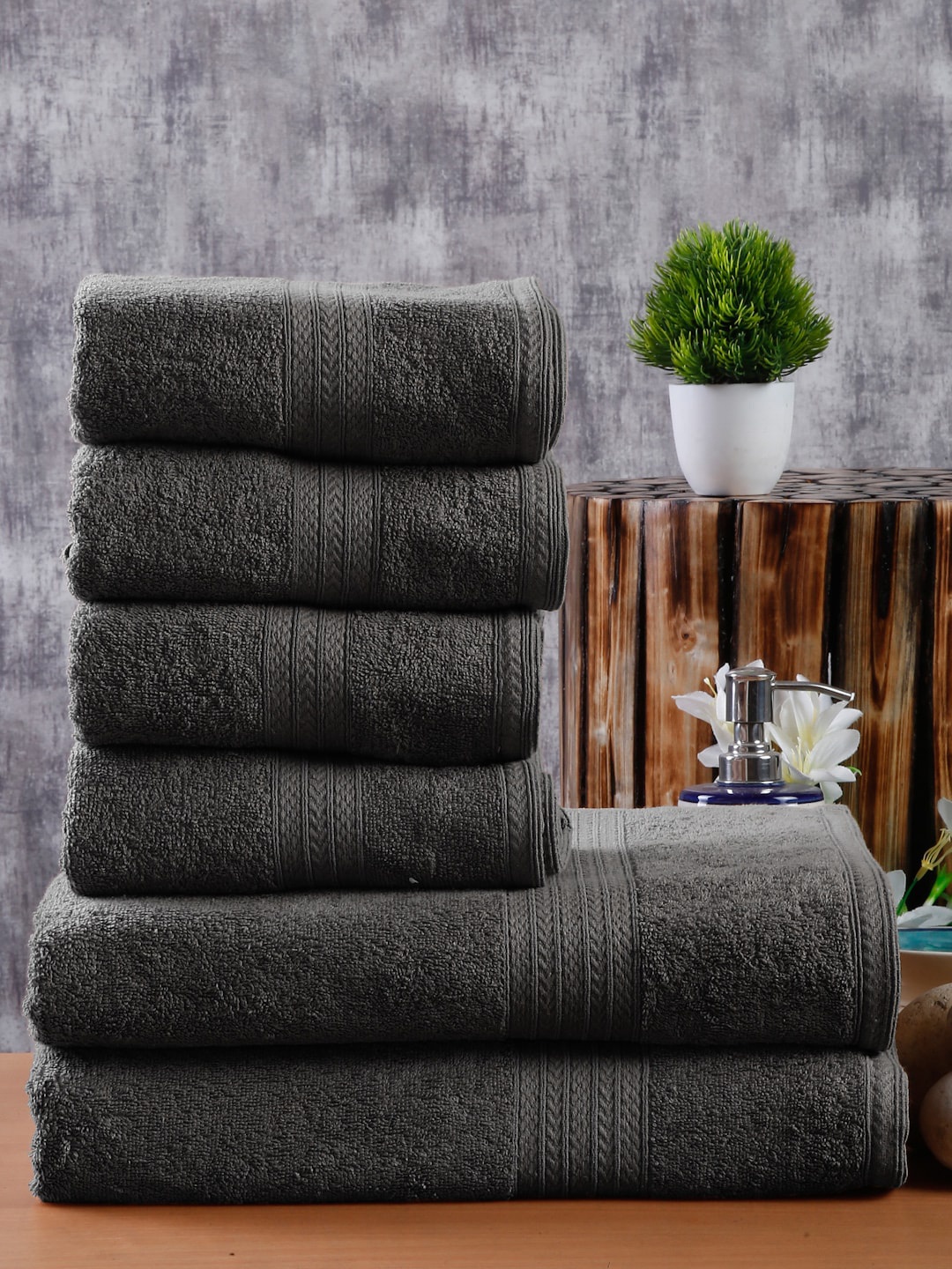 

Naksh Grey 6 Pieces Cotton 450 GSM Super Absorbent Towel Set
