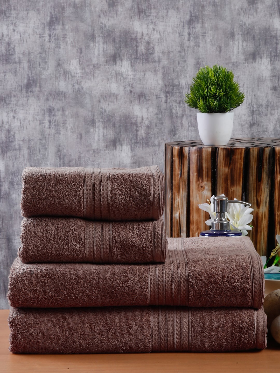 

Naksh Brown 4 Pieces Cotton 450 GSM Super Absorbent Towel Set