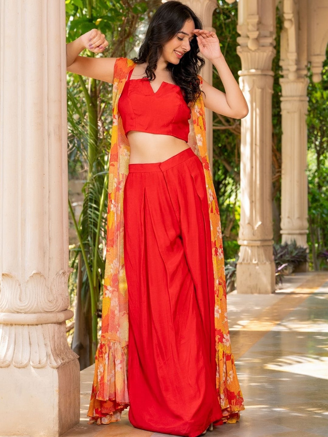 

HOUSE OF JAMOTI Floral Printed Top-Jacket With Palazzo Co-Ords, Red
