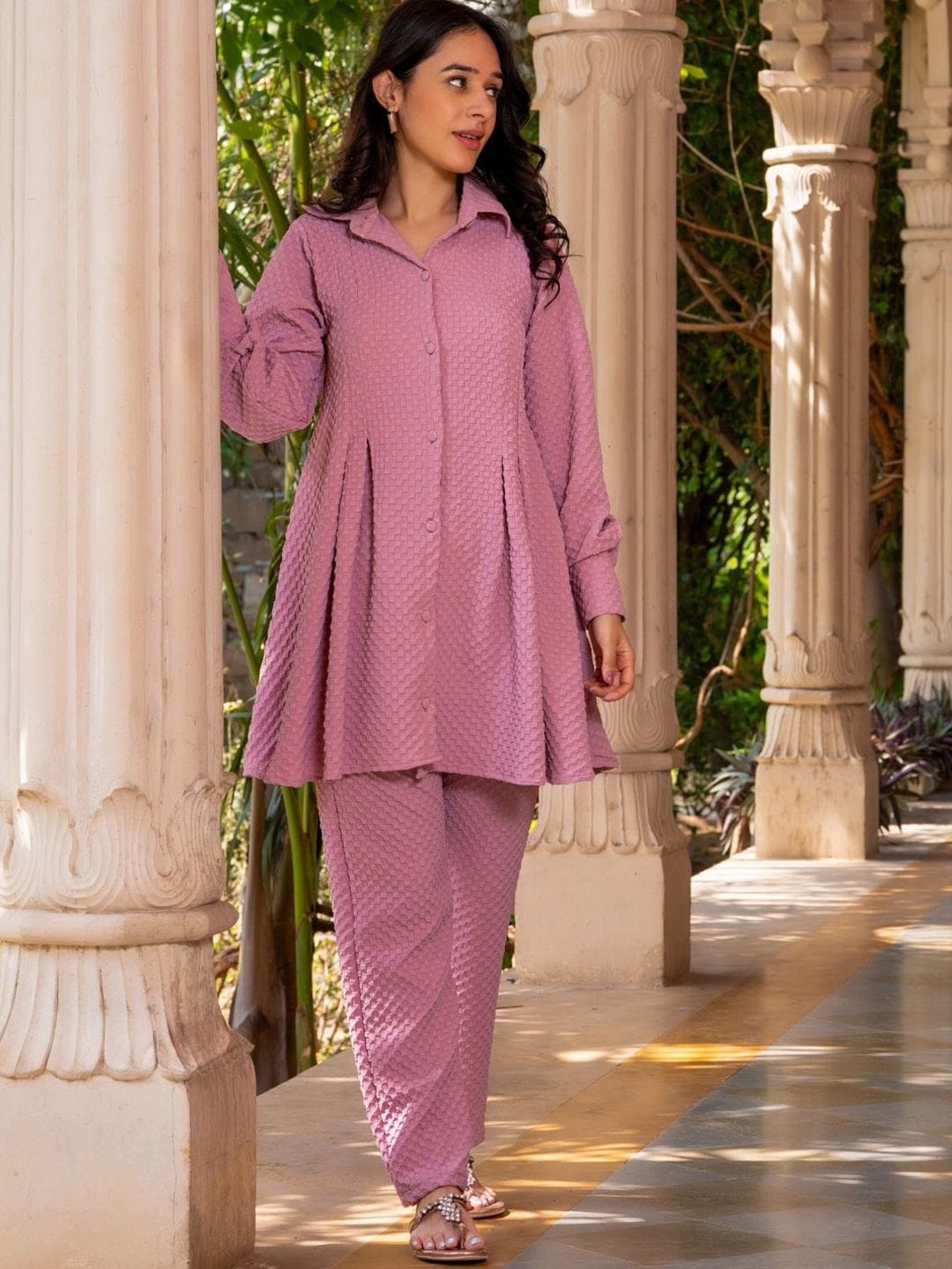 

HOUSE OF JAMOTI Self Design Shirt Collar Top With Trousers, Pink