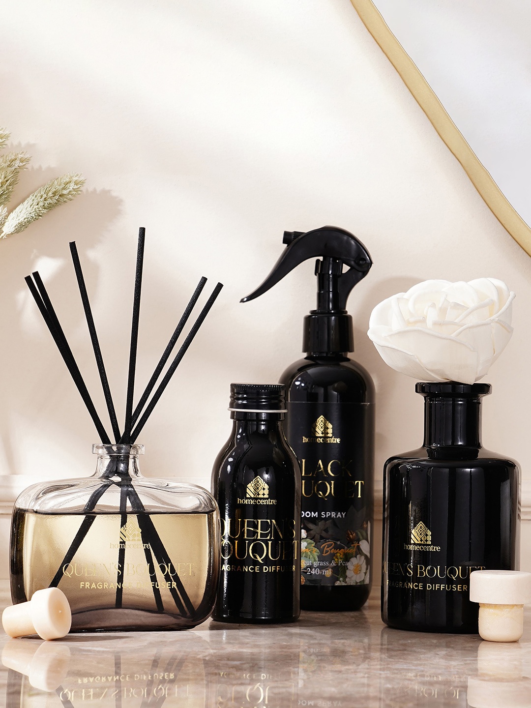 

Home Centre Enchanted Black Bouquet Reed Diffuser Set