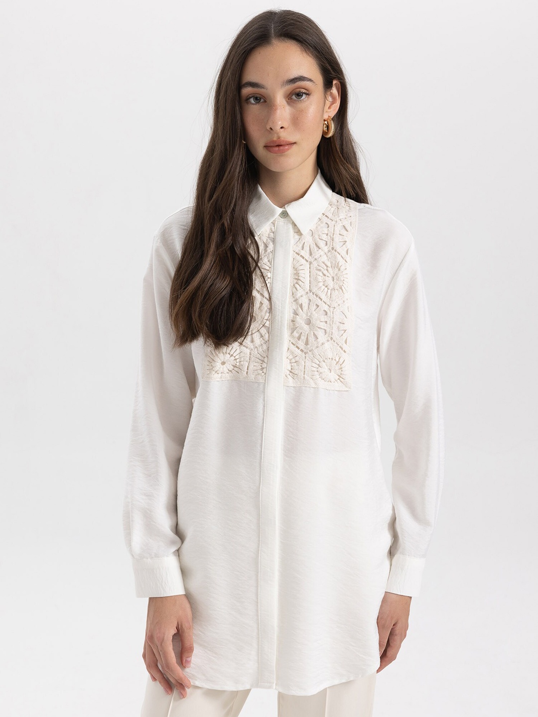 

DeFacto Floral Self Designed Longline Shirt, White