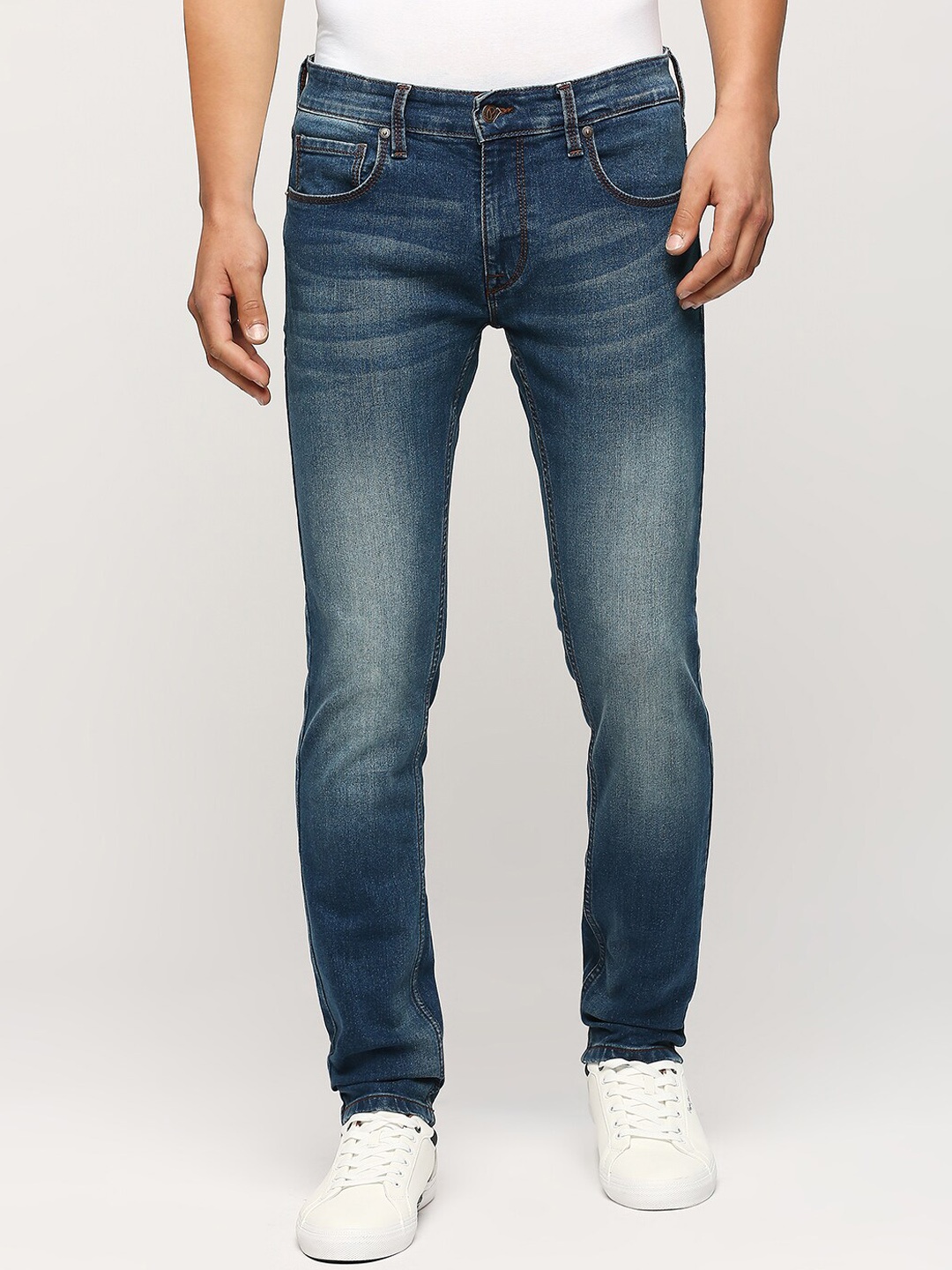 

Pepe Jeans Men Tapered Fit Low-Rise Heavy Fade Clean Look Stretchable Jeans, Blue