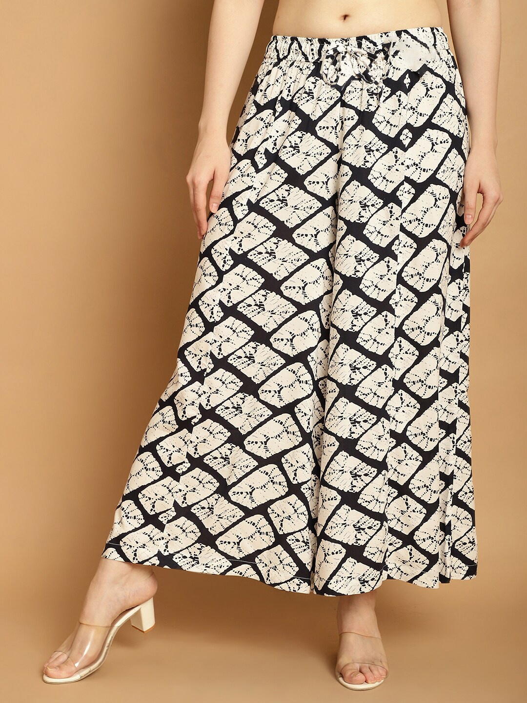

GRACIT Abstract Printed Flared Palazzos, White