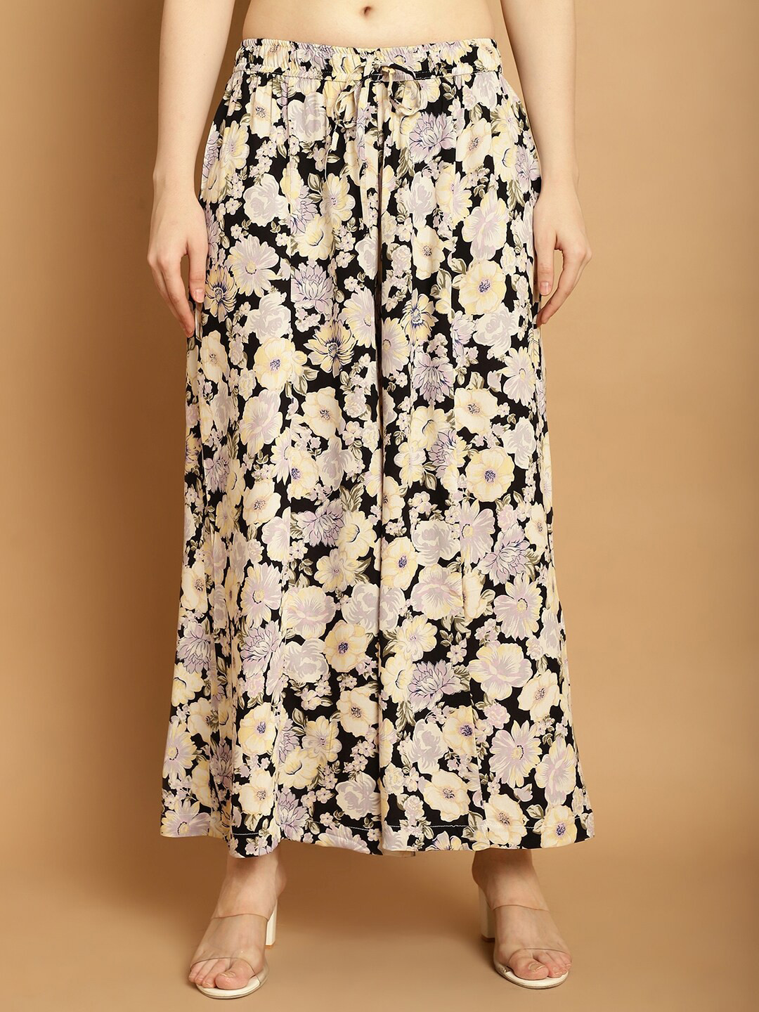 

GRACIT Floral Printed Flared Palazzos, Black
