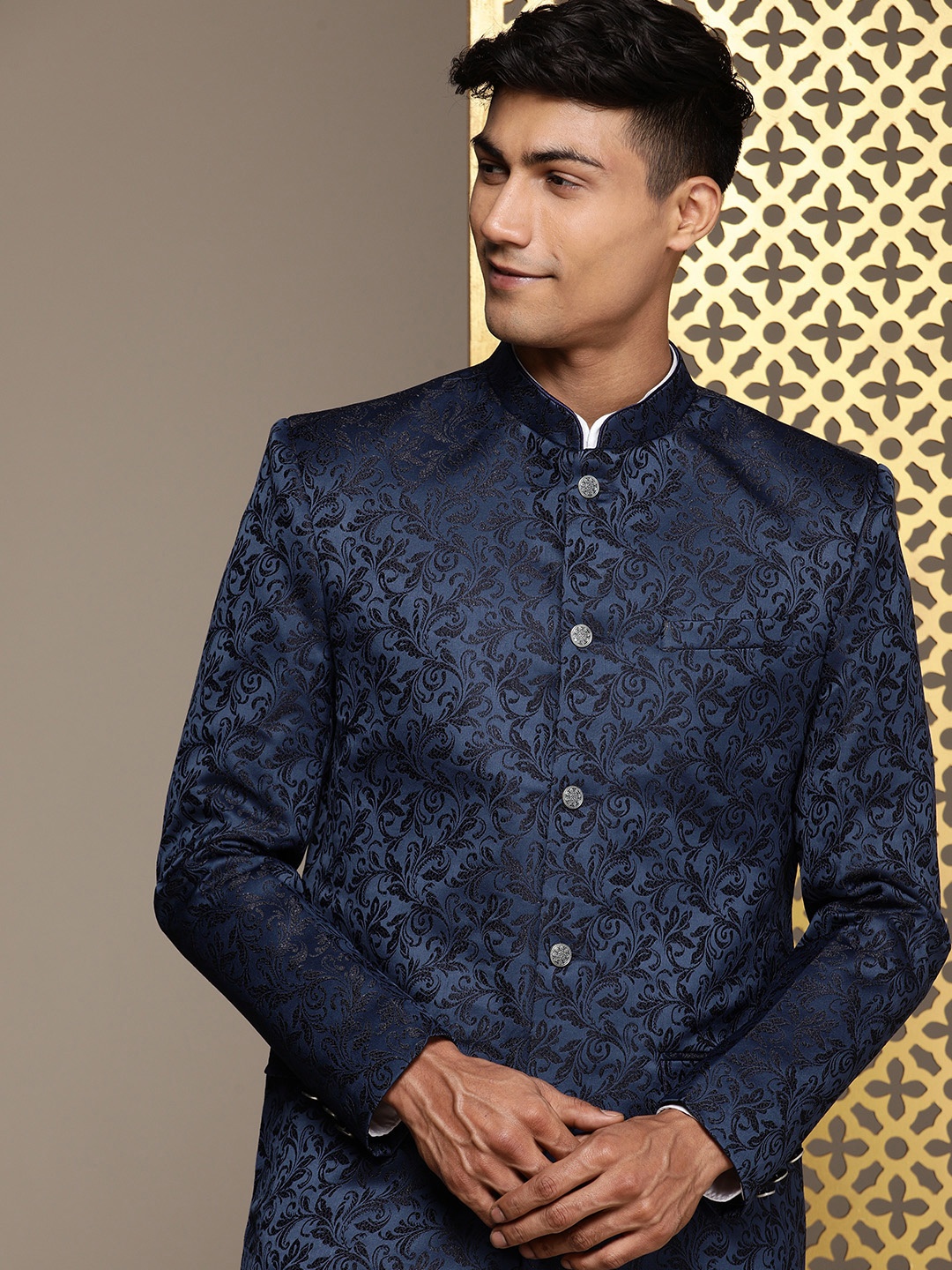

House of Pataudi Woven Design Jashn Bandhgala Blazer, Navy blue
