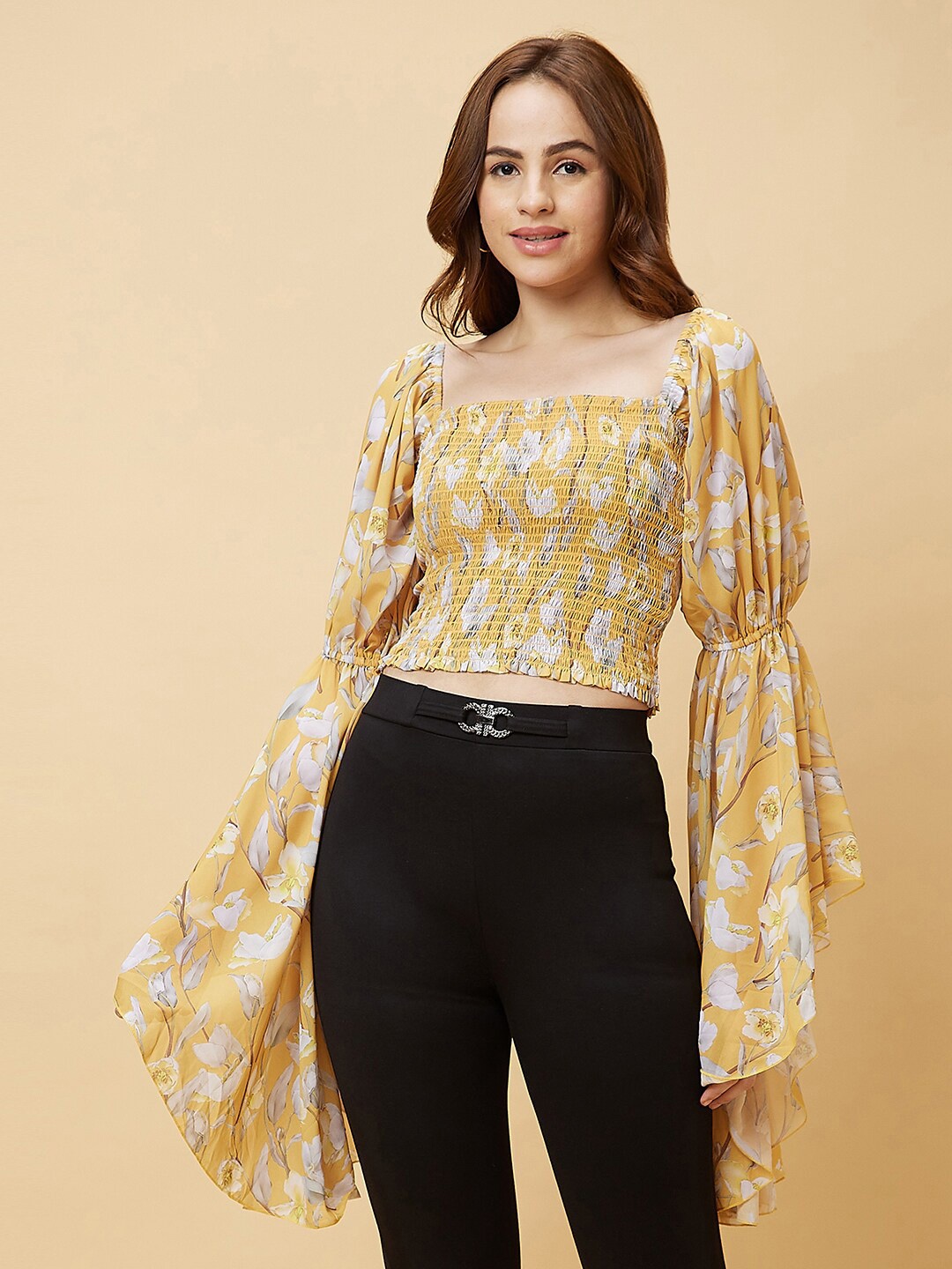 

Globus Yellow Floral Printed Bell Sleeves Fitted Crop Top