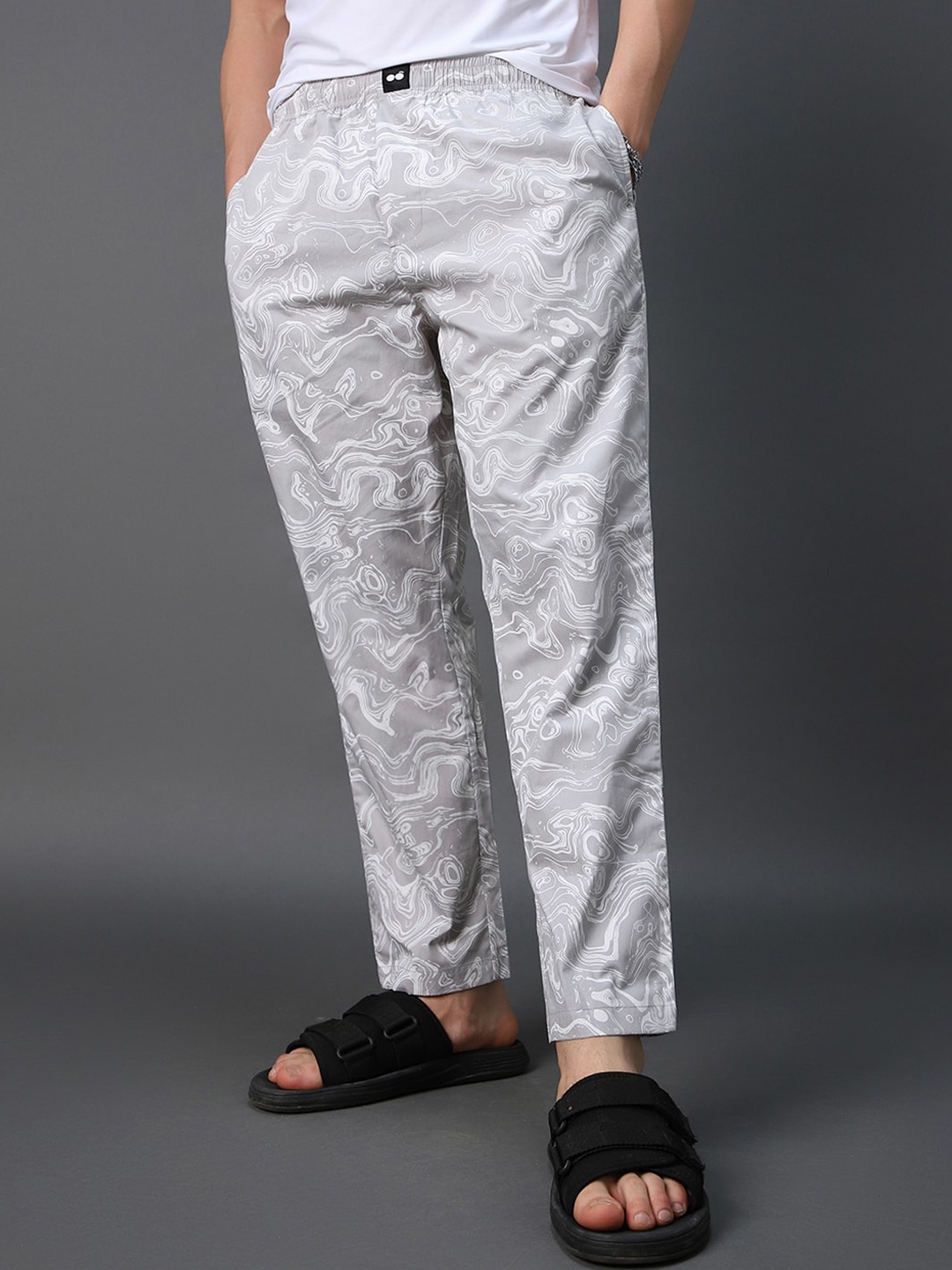 

Bewakoof Men Printed Pure Cotton Lounge Pants, Grey