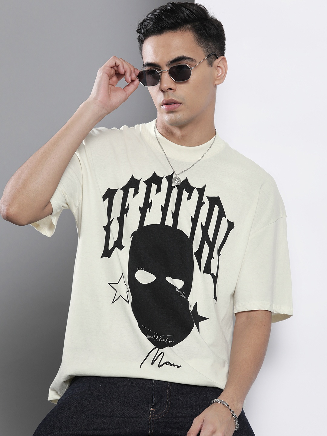 

boohooMAN Graphic Printed Drop-Shoulder Sleeves Oversize Pure Cotton T-shirt, Off white