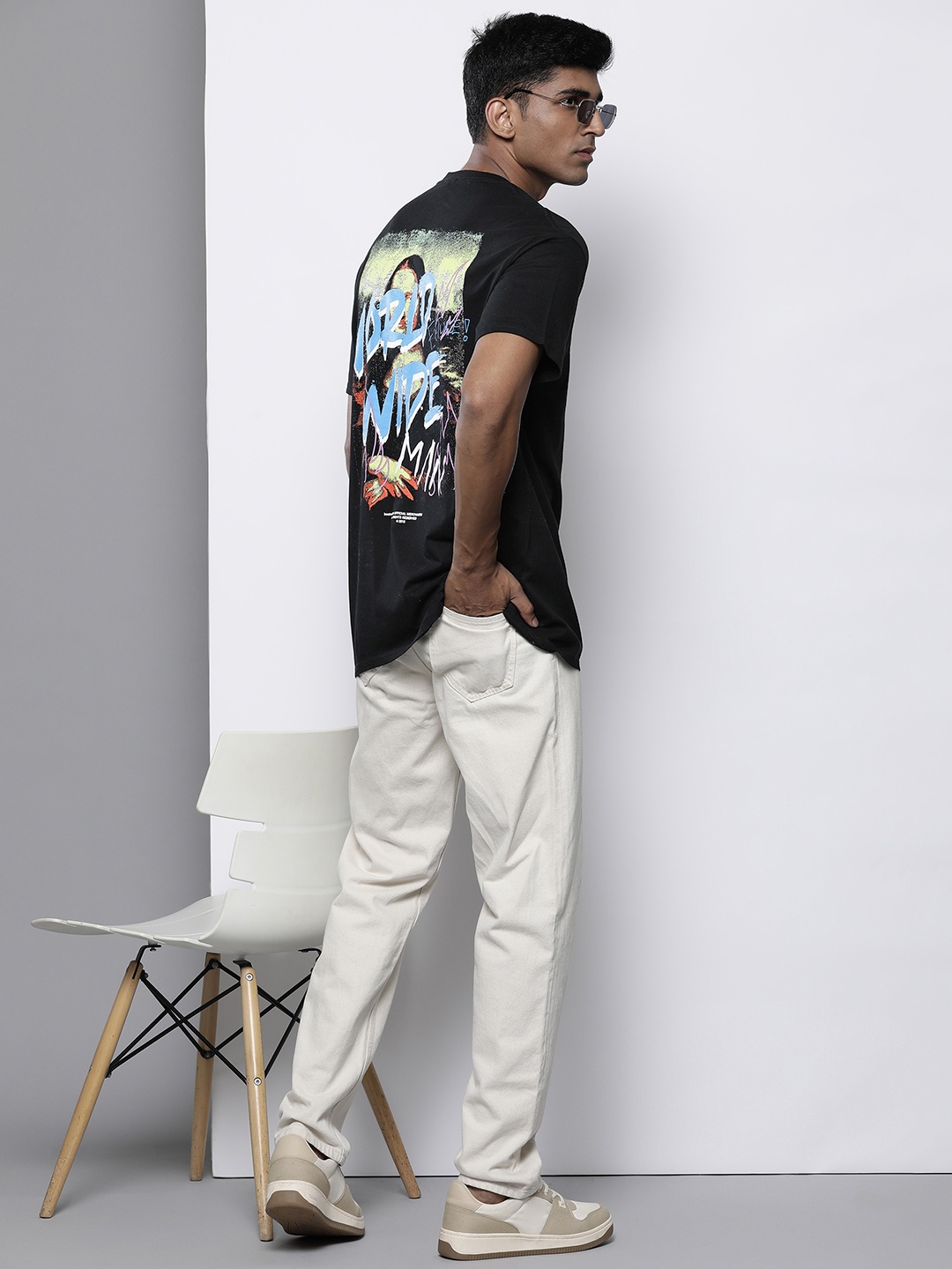 

boohooMAN Graphic Printed Oversized Pure Cotton T-shirt, Black