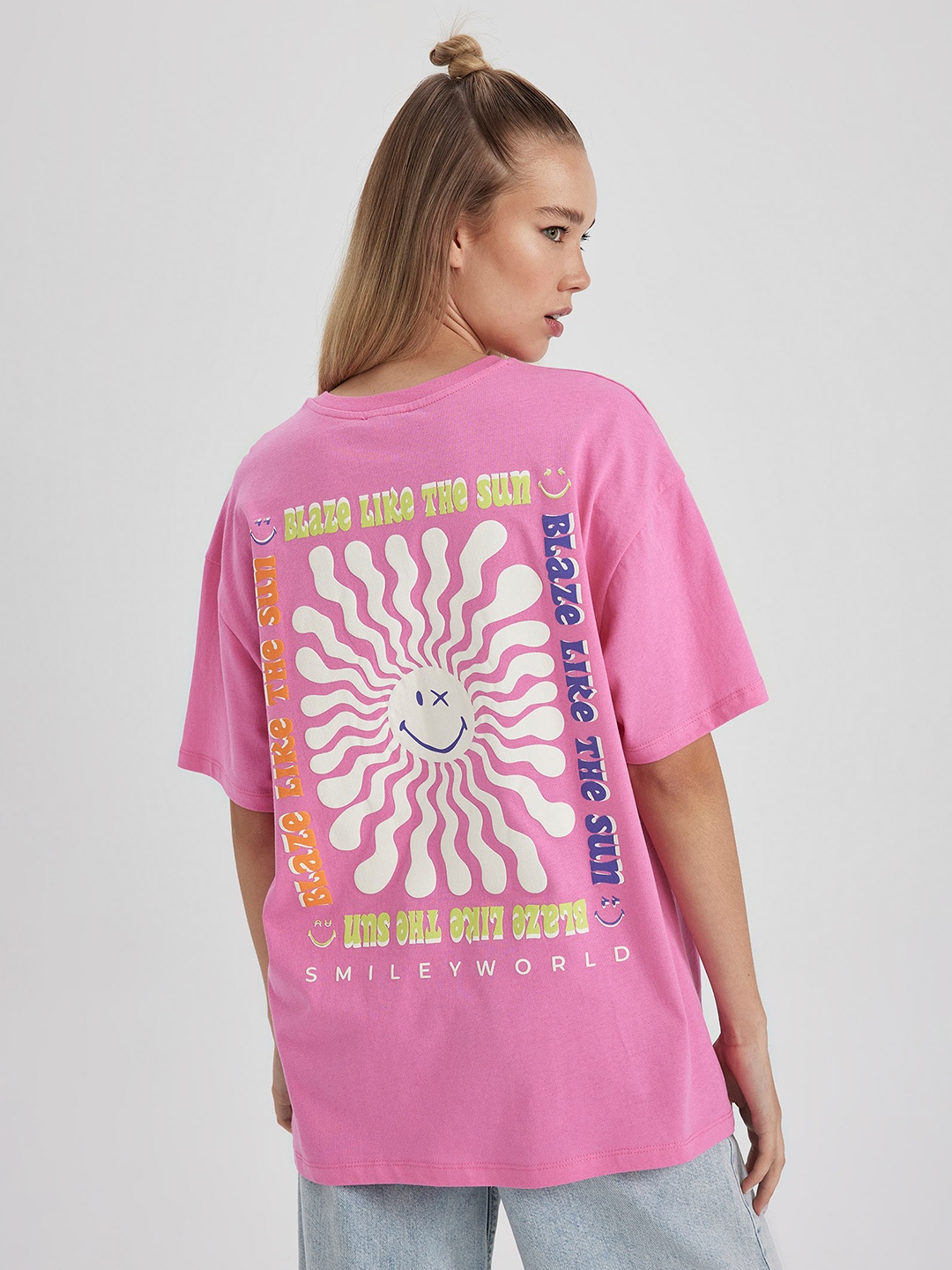 

DeFacto Graphic Printed Drop-Shoulder Sleeves Oversized Longline Pure Cotton T-shirt, Pink