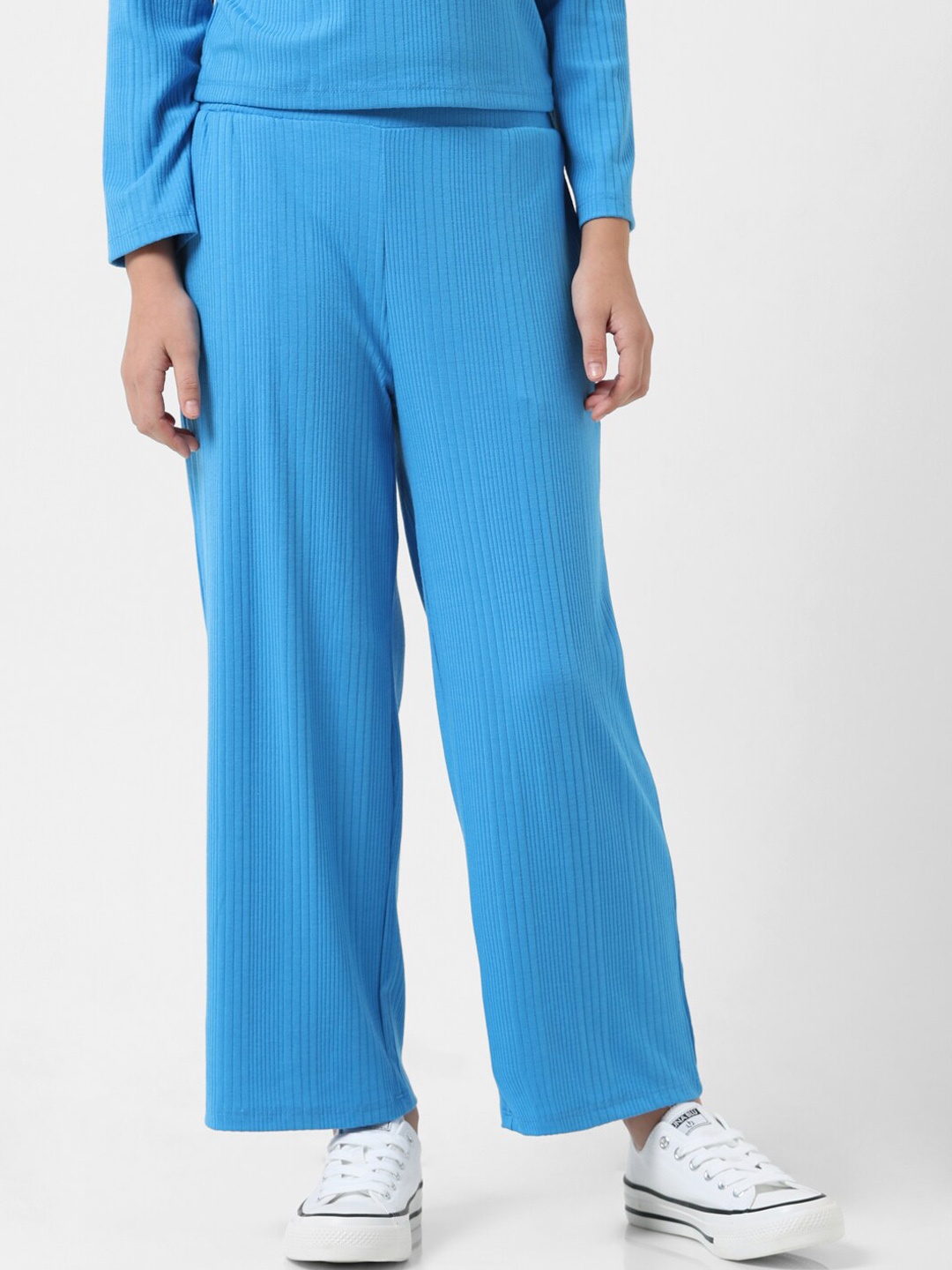 

Vero Moda Girls Flared Mid-Rise Parallel Trousers, Blue