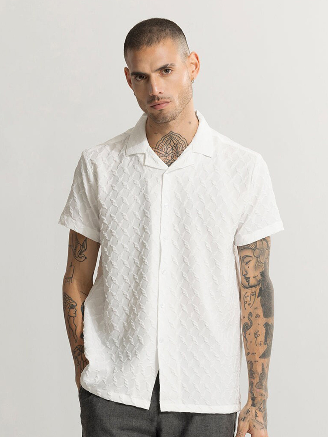 

Snitch White Classic Boxy Textured Cuban Collar Casual Shirt