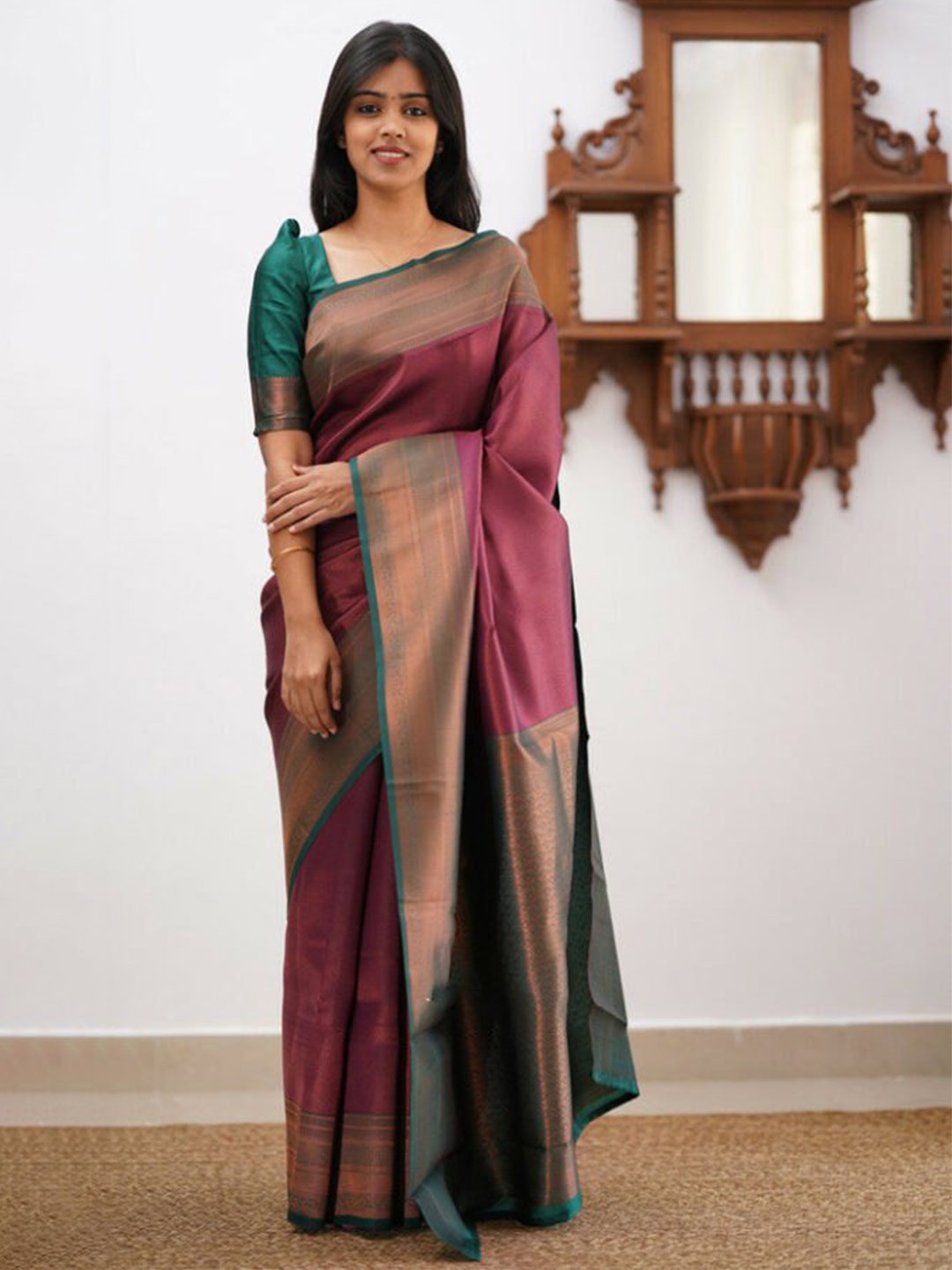 

SHIJILA Woven Design Zari Kanjeevaram Saree, Purple